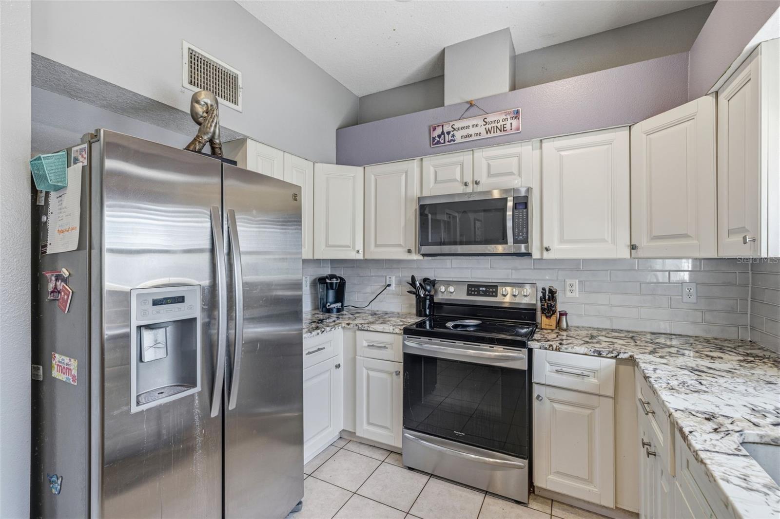 18924 FISHERMANS BEND DR, LUTZ, FL, 33558