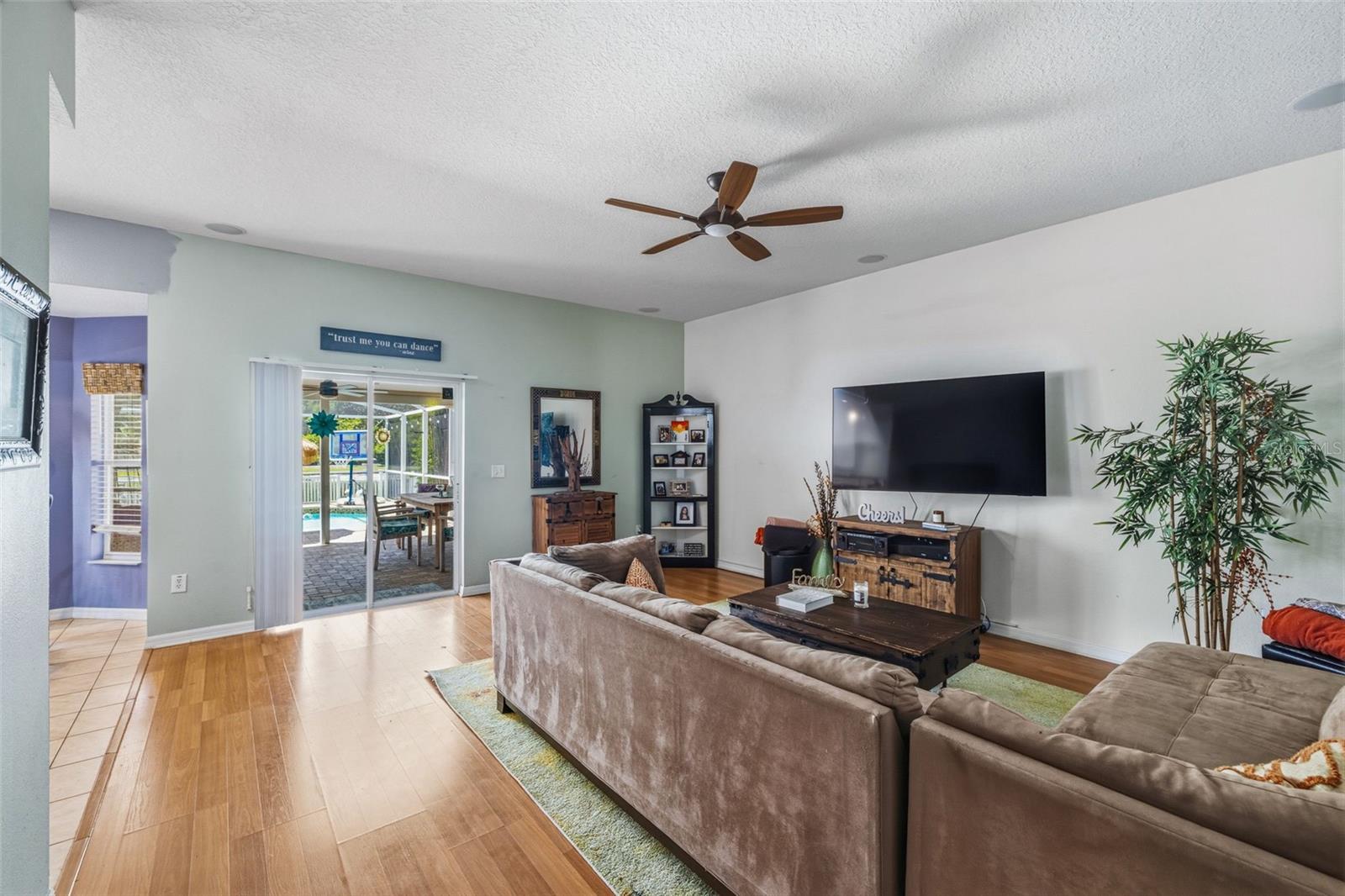 18924 FISHERMANS BEND DR, LUTZ, FL, 33558