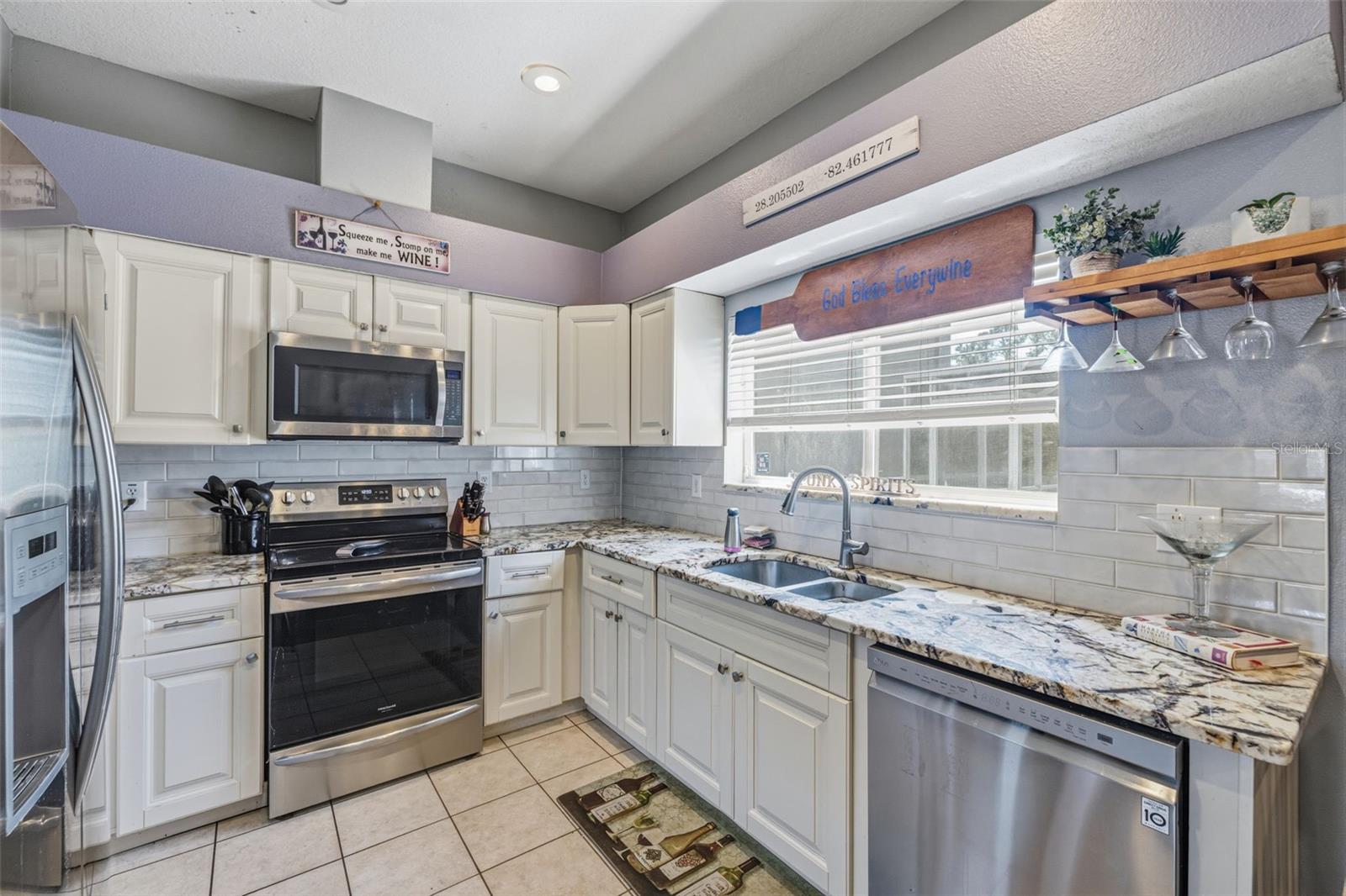 18924 FISHERMANS BEND DR, LUTZ, FL, 33558