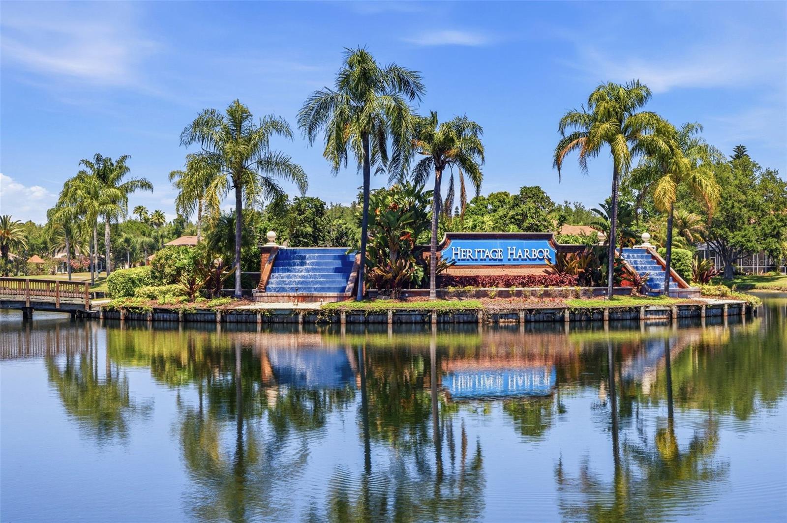 18924 FISHERMANS BEND DR, LUTZ, FL, 33558