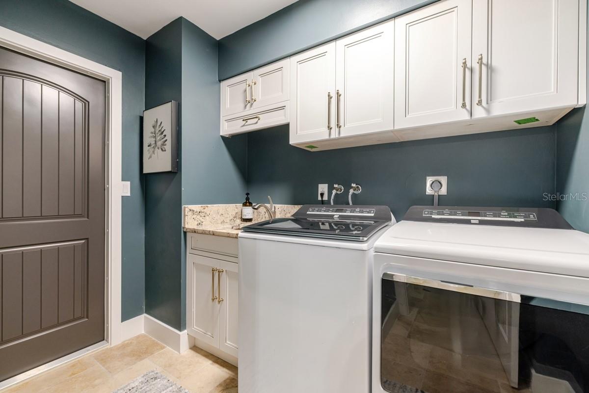 6777 DANAH CT, FORT MYERS, FL, 33908