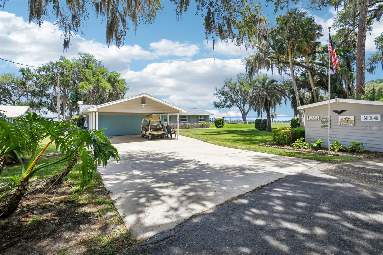 214 PARADISE LN, CRESCENT CITY, FL, 32112