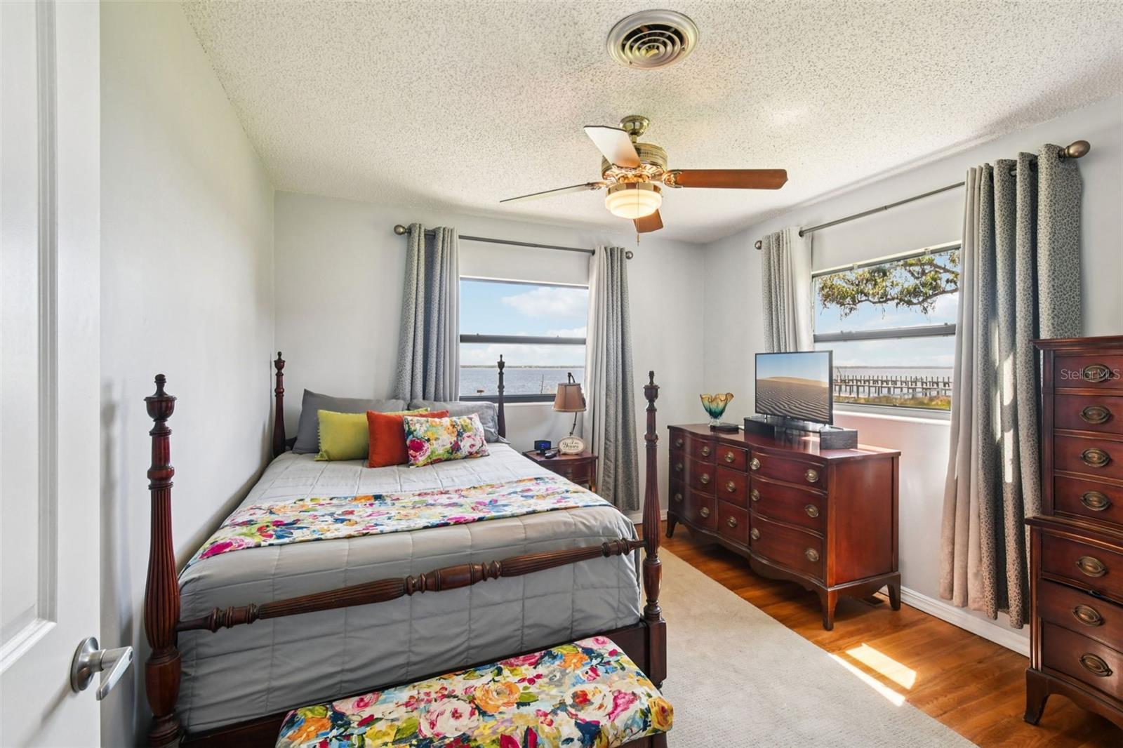 214 PARADISE LN, CRESCENT CITY, FL, 32112