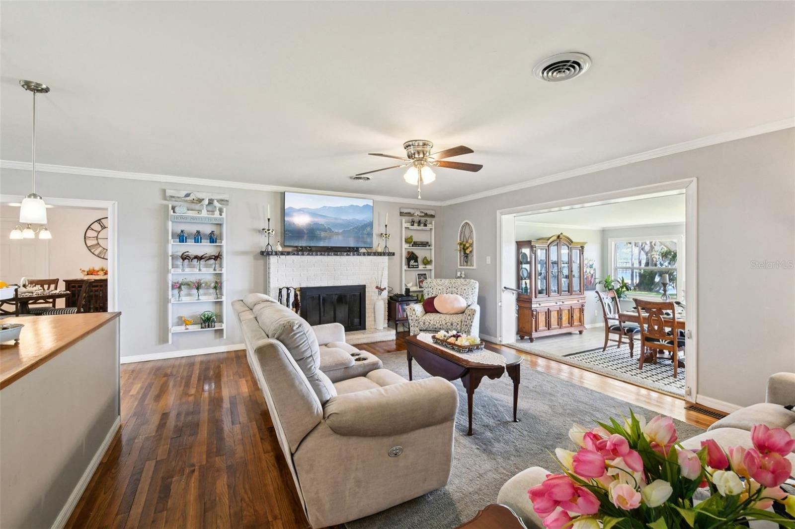 214 PARADISE LN, CRESCENT CITY, FL, 32112