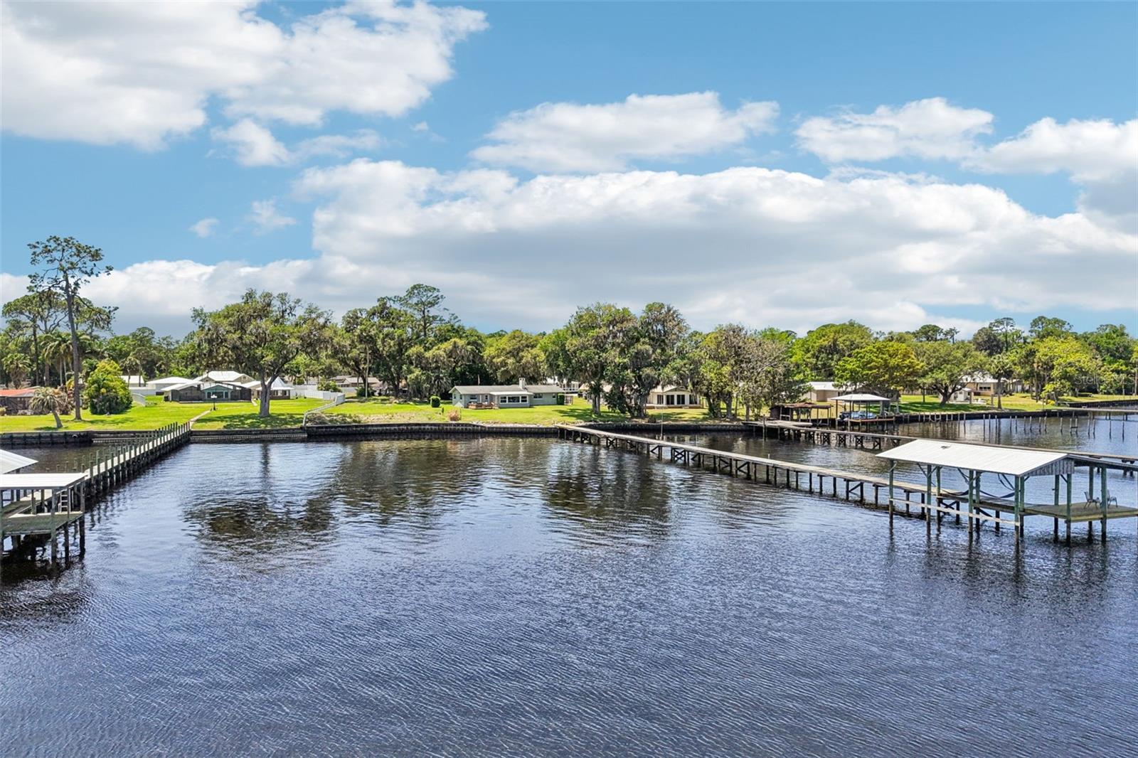 214 PARADISE LN, CRESCENT CITY, FL, 32112