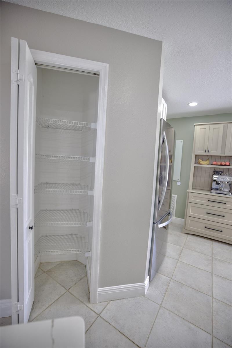 1932 KETTLER DR, LUTZ, FL, 33559