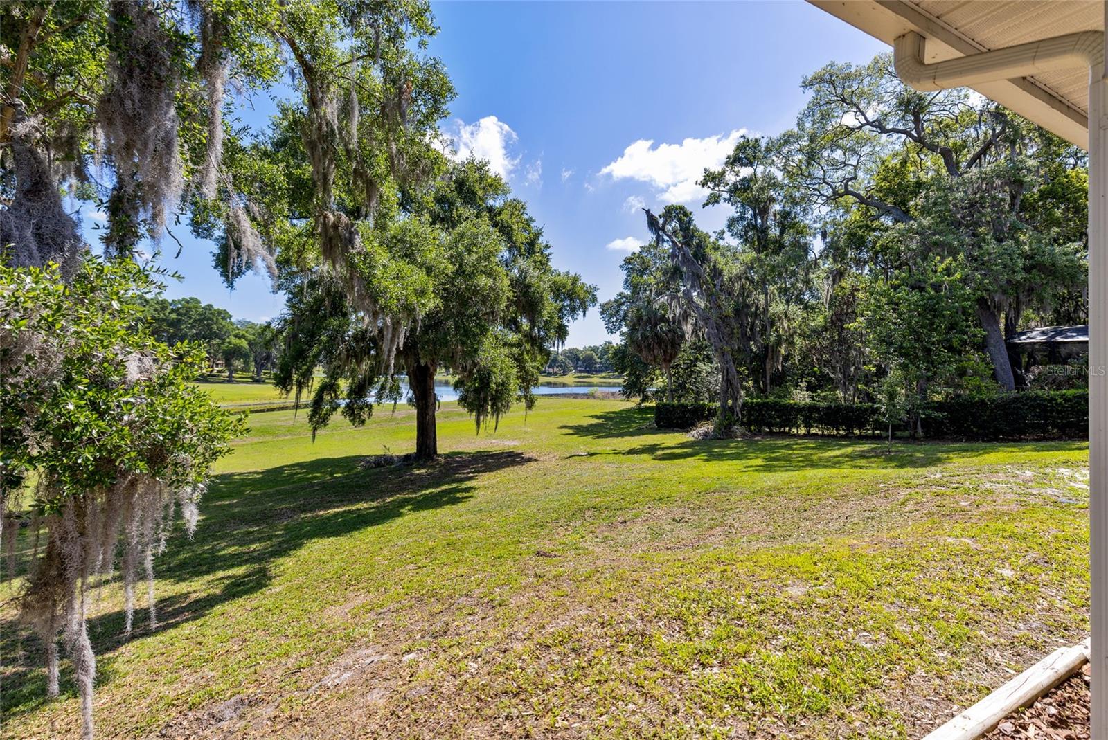 2054 SAWGRASS DR, APOPKA, FL, 32712