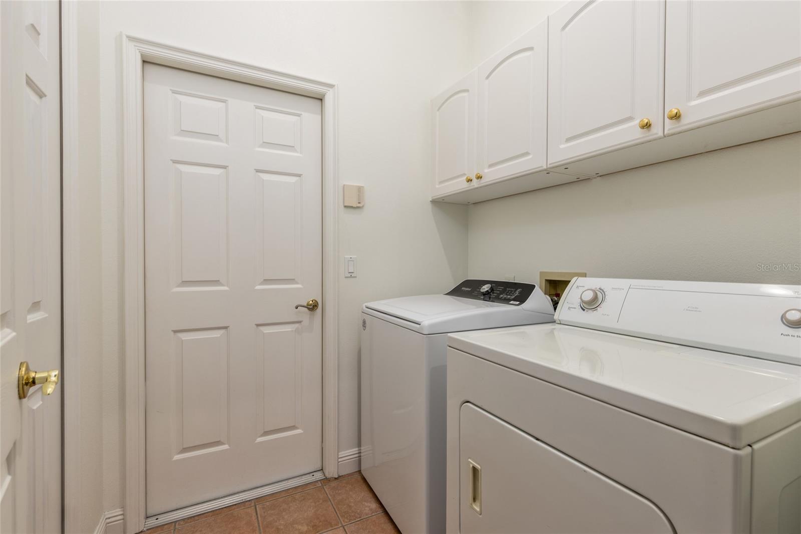 2054 SAWGRASS DR, APOPKA, FL, 32712