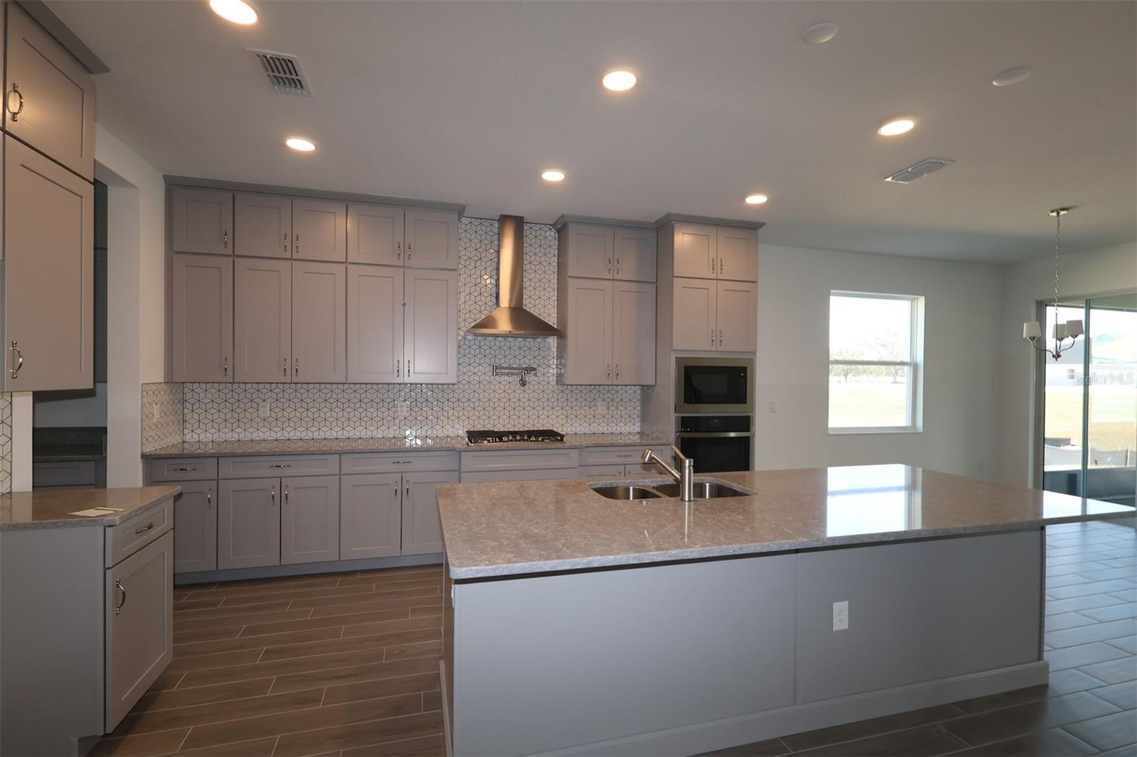 3758 ARTIC DEN LN, APOPKA, FL, 32712