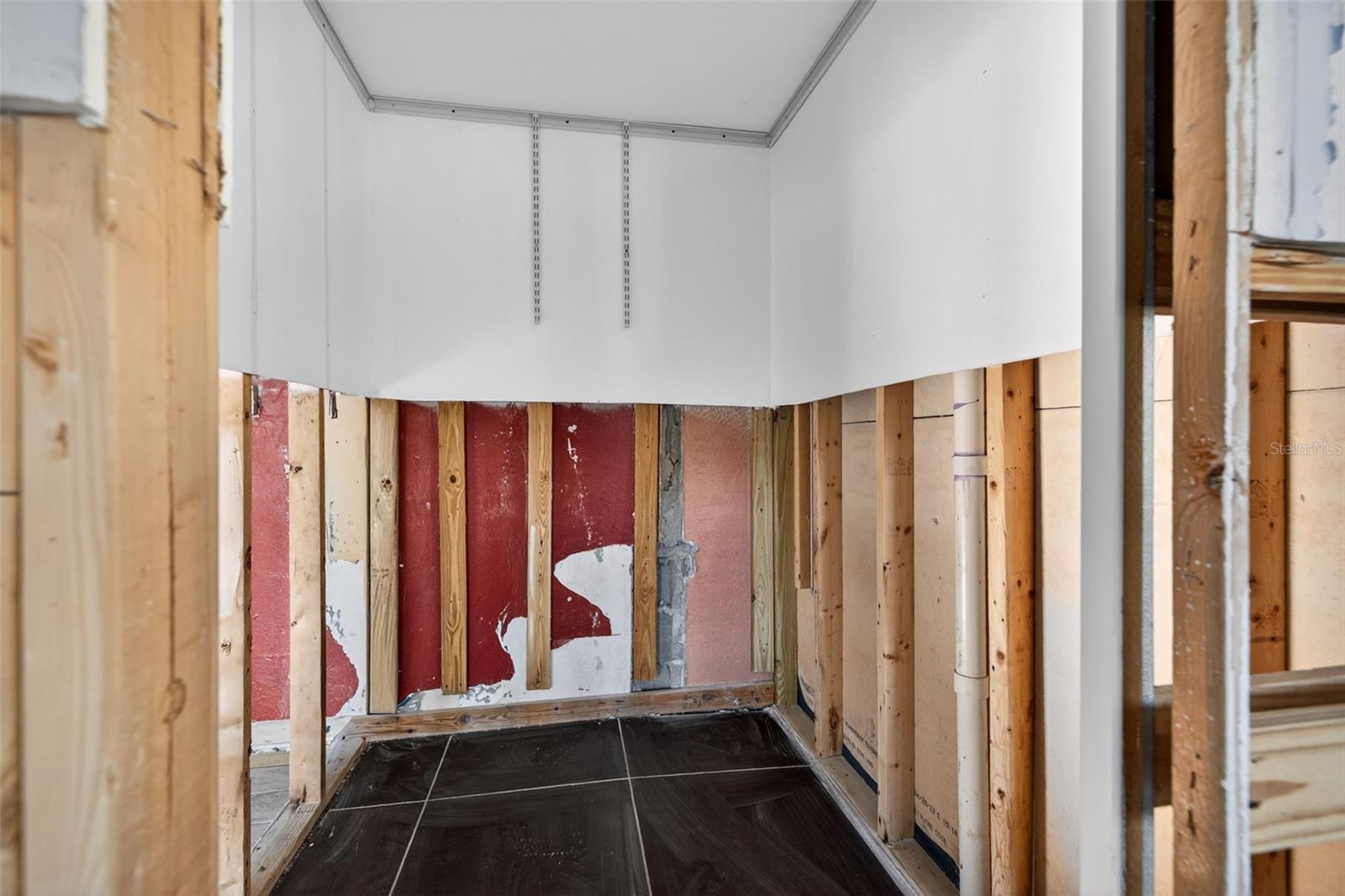 316 89TH AVE NE, ST PETERSBURG, FL, 33702