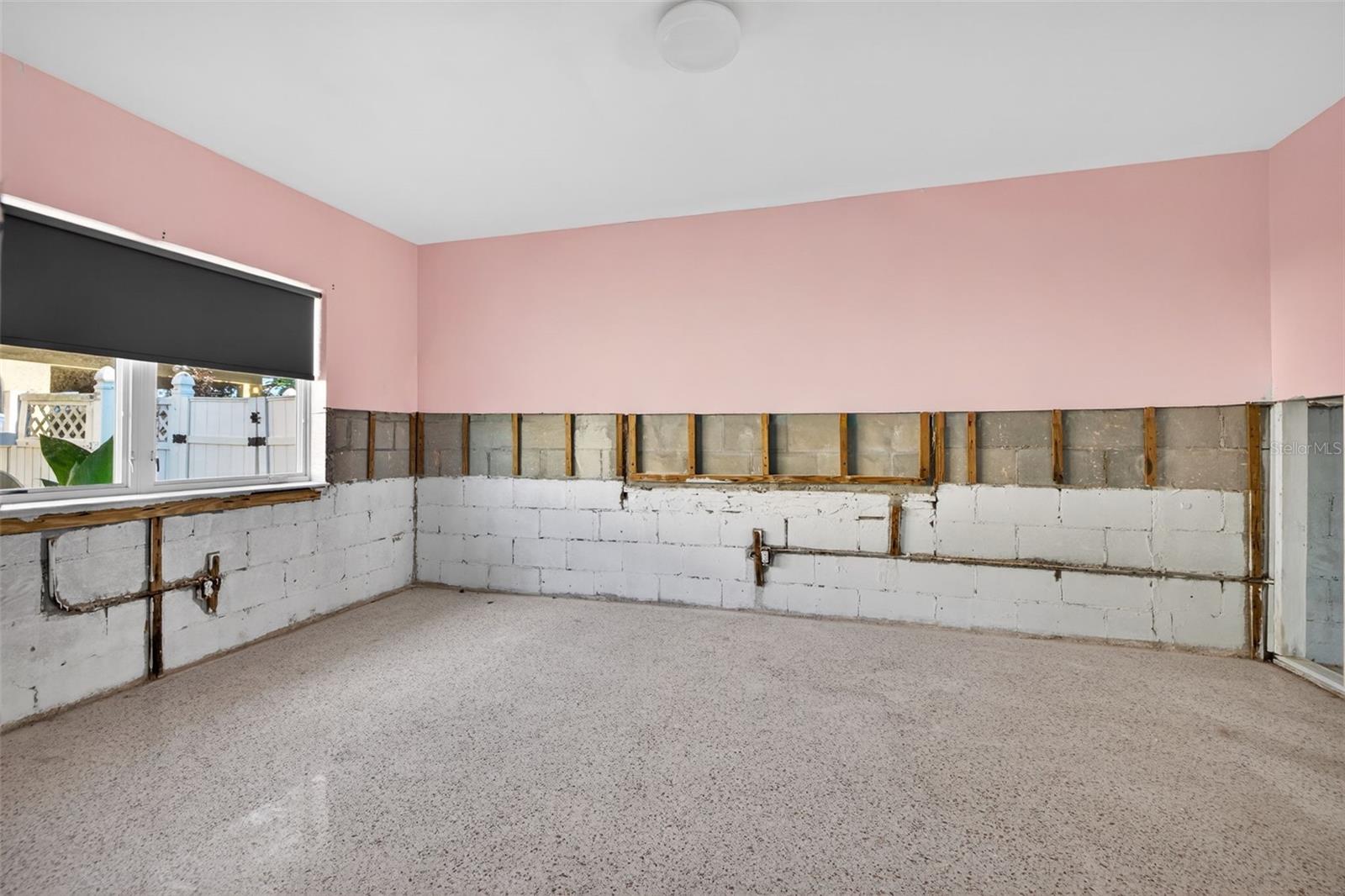 316 89TH AVE NE, ST PETERSBURG, FL, 33702