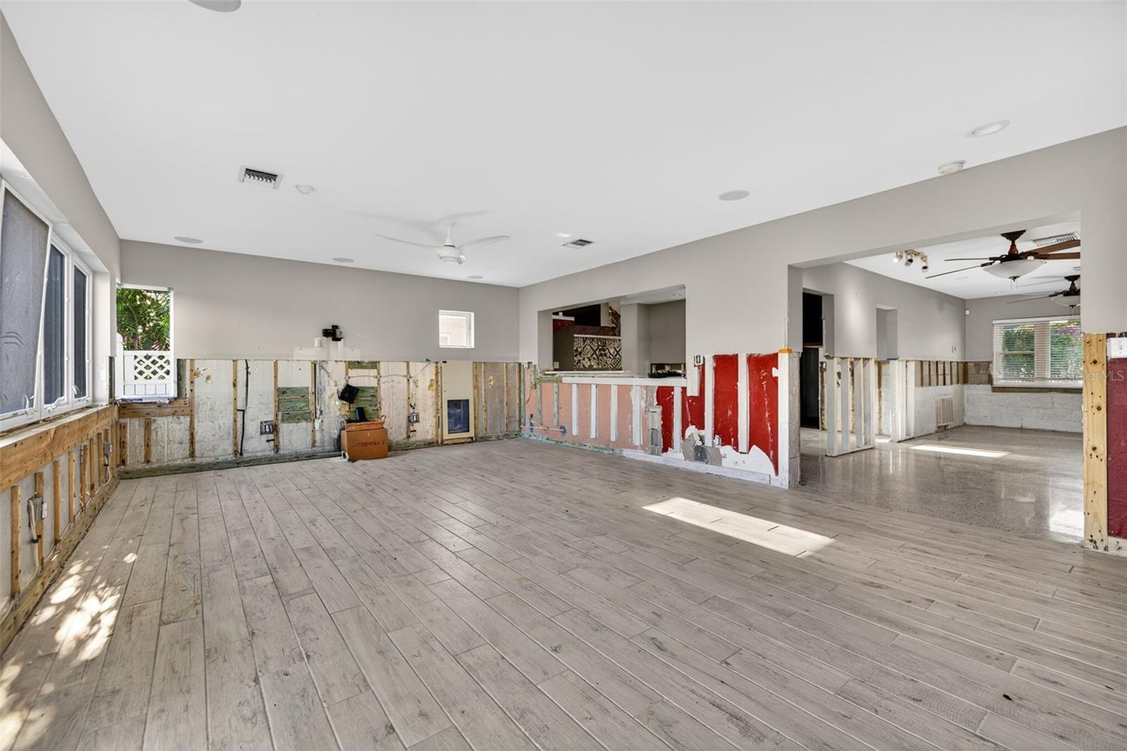 316 89TH AVE NE, ST PETERSBURG, FL, 33702