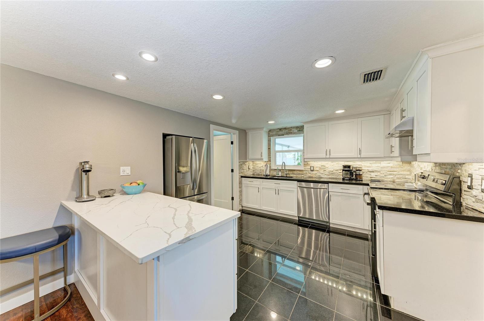 5535 25TH ST W, BRADENTON, FL, 34207