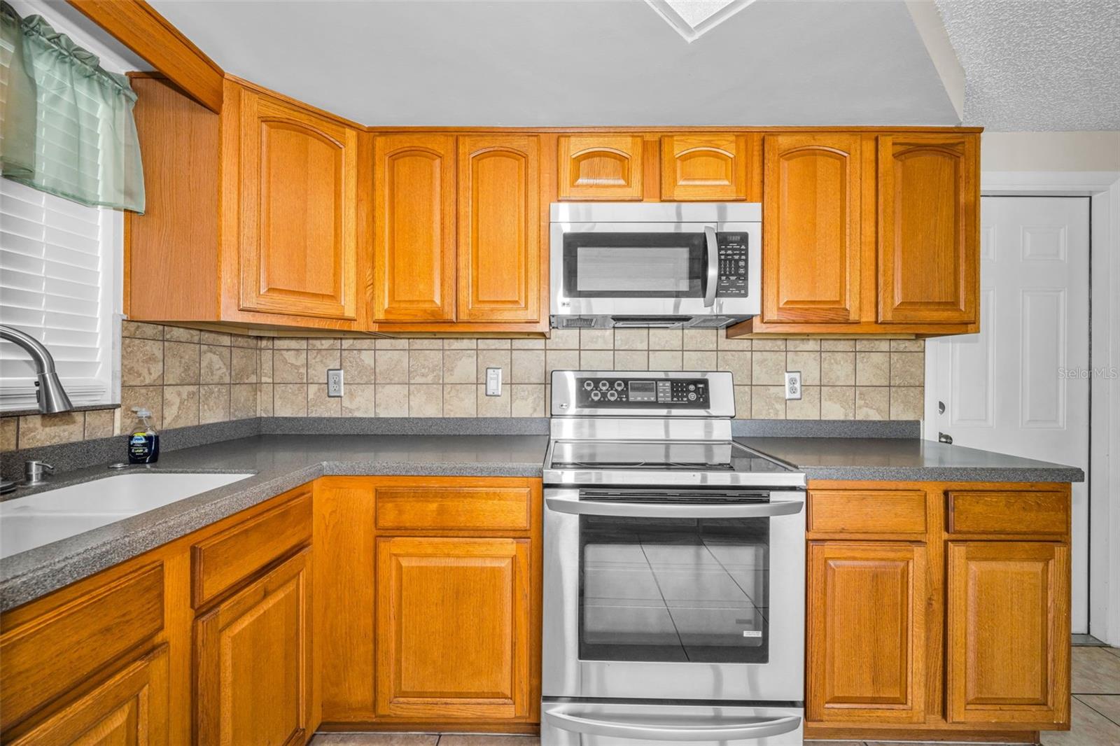 1184 CHELSEA LN, HOLIDAY, FL, 34691