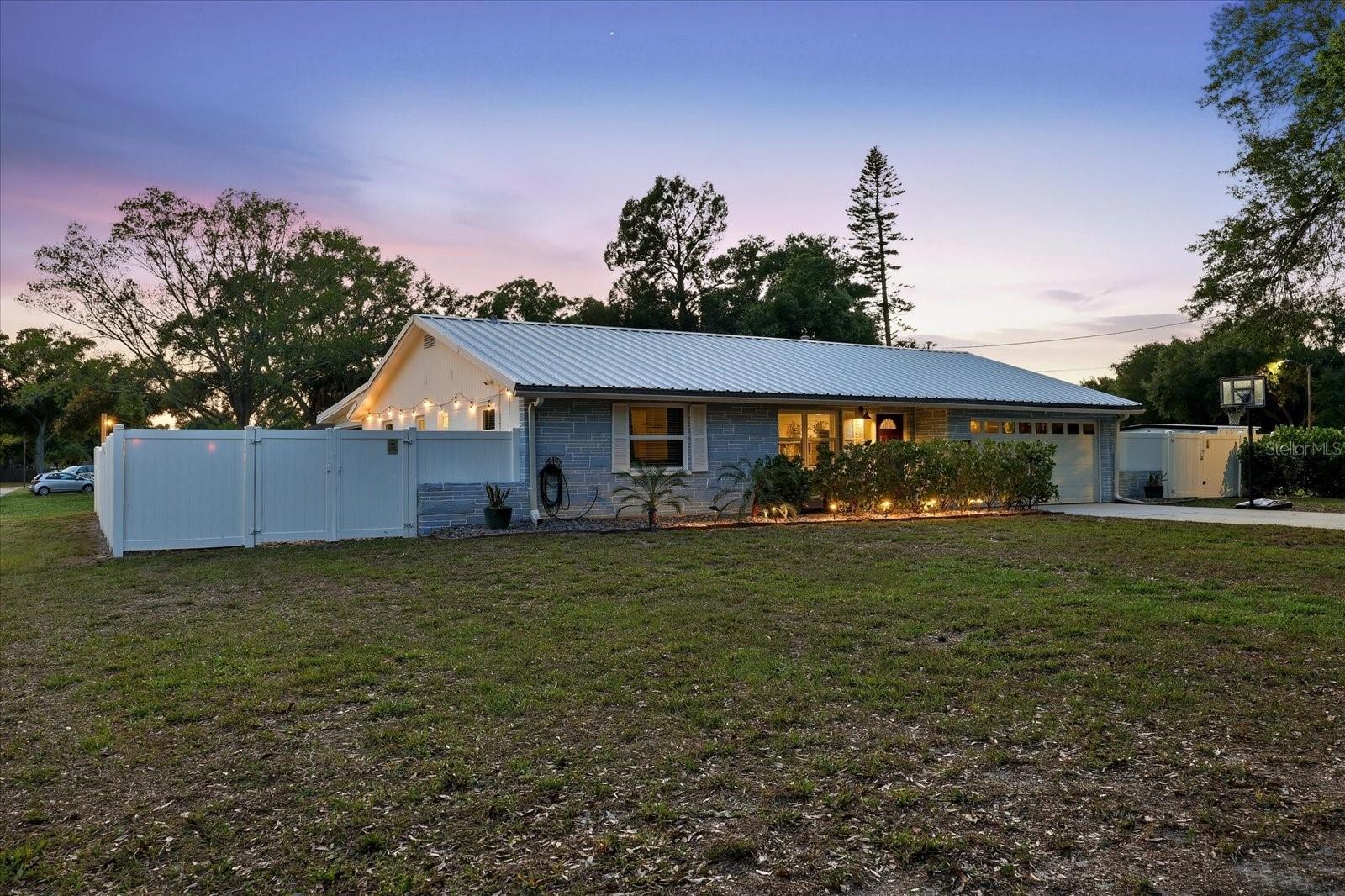 5700 HARDING BLVD NE, ST PETERSBURG, FL, 33703