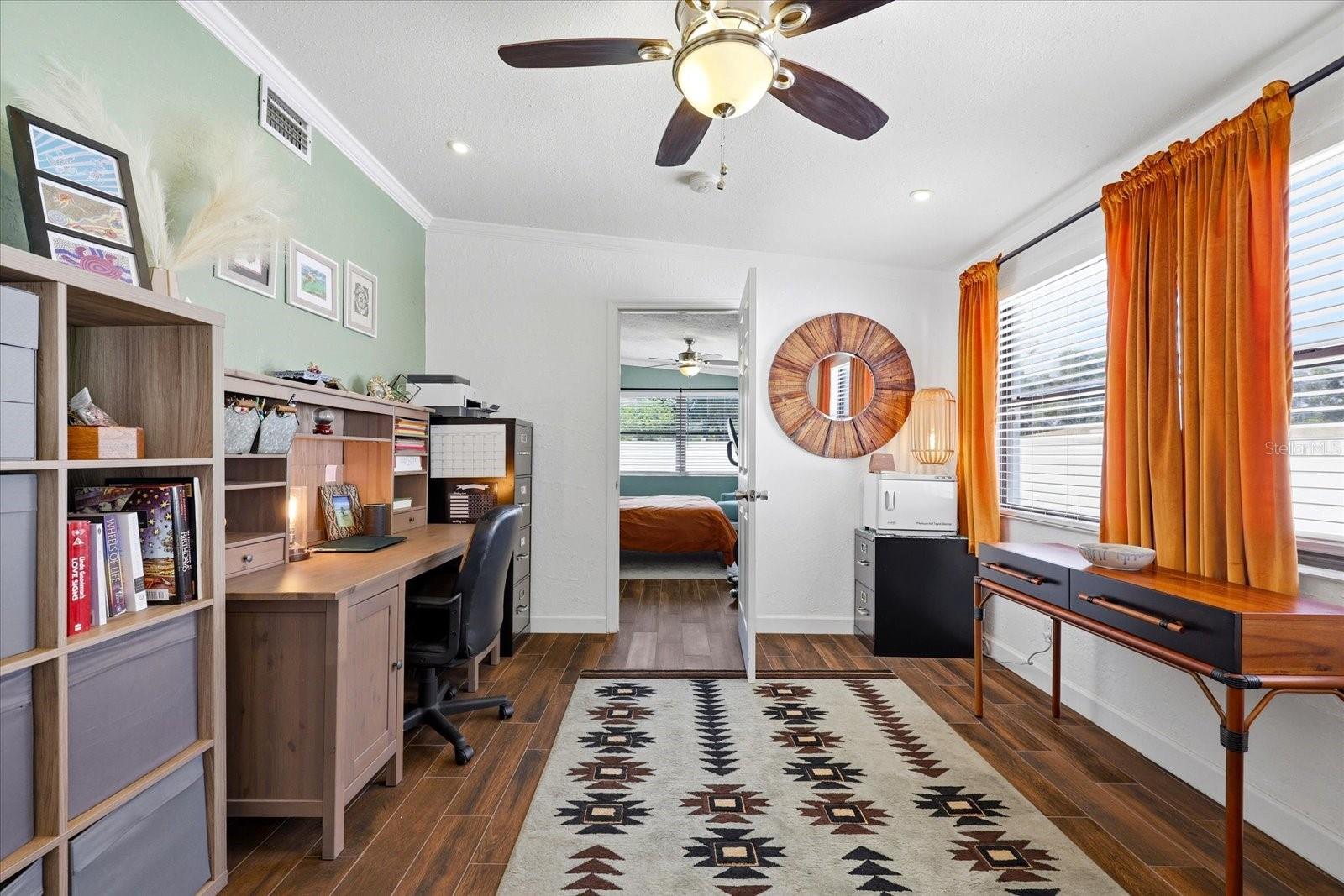 5700 HARDING BLVD NE, ST PETERSBURG, FL, 33703