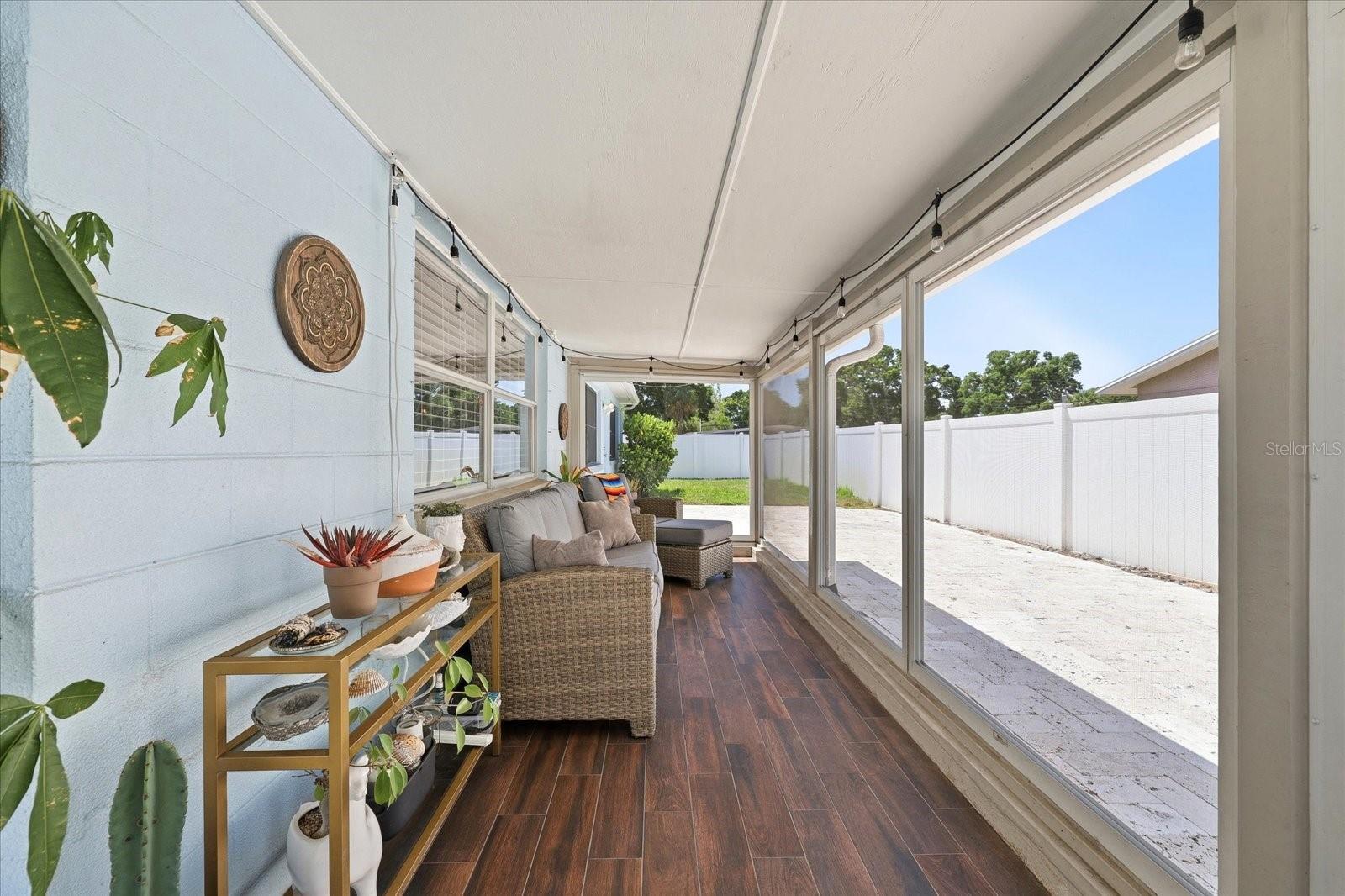 5700 HARDING BLVD NE, ST PETERSBURG, FL, 33703