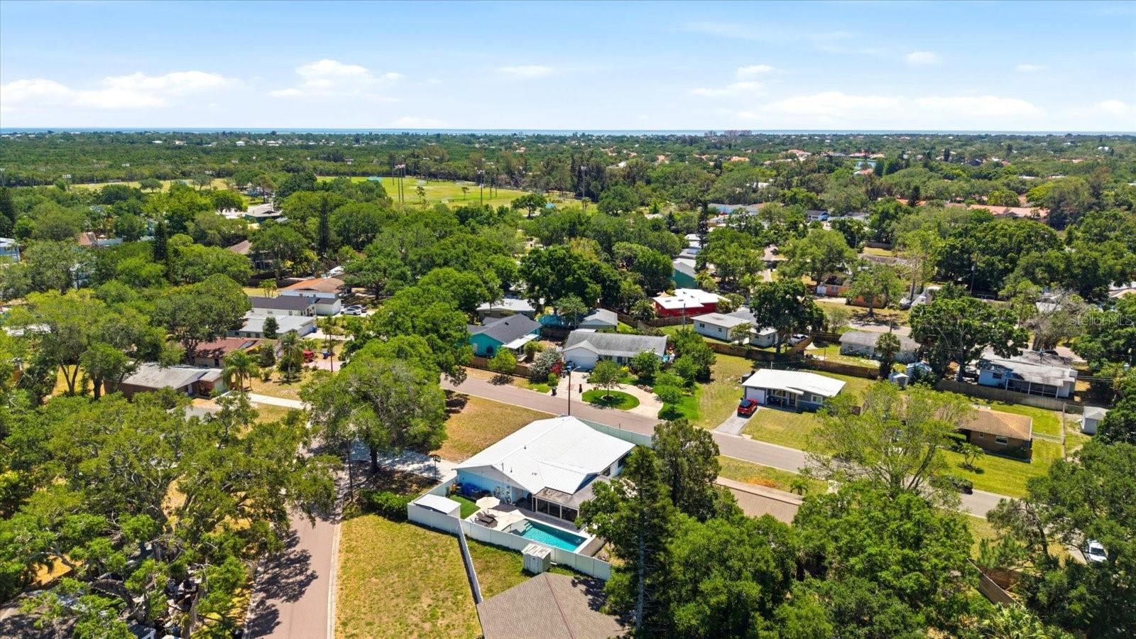 5700 HARDING BLVD NE, ST PETERSBURG, FL, 33703