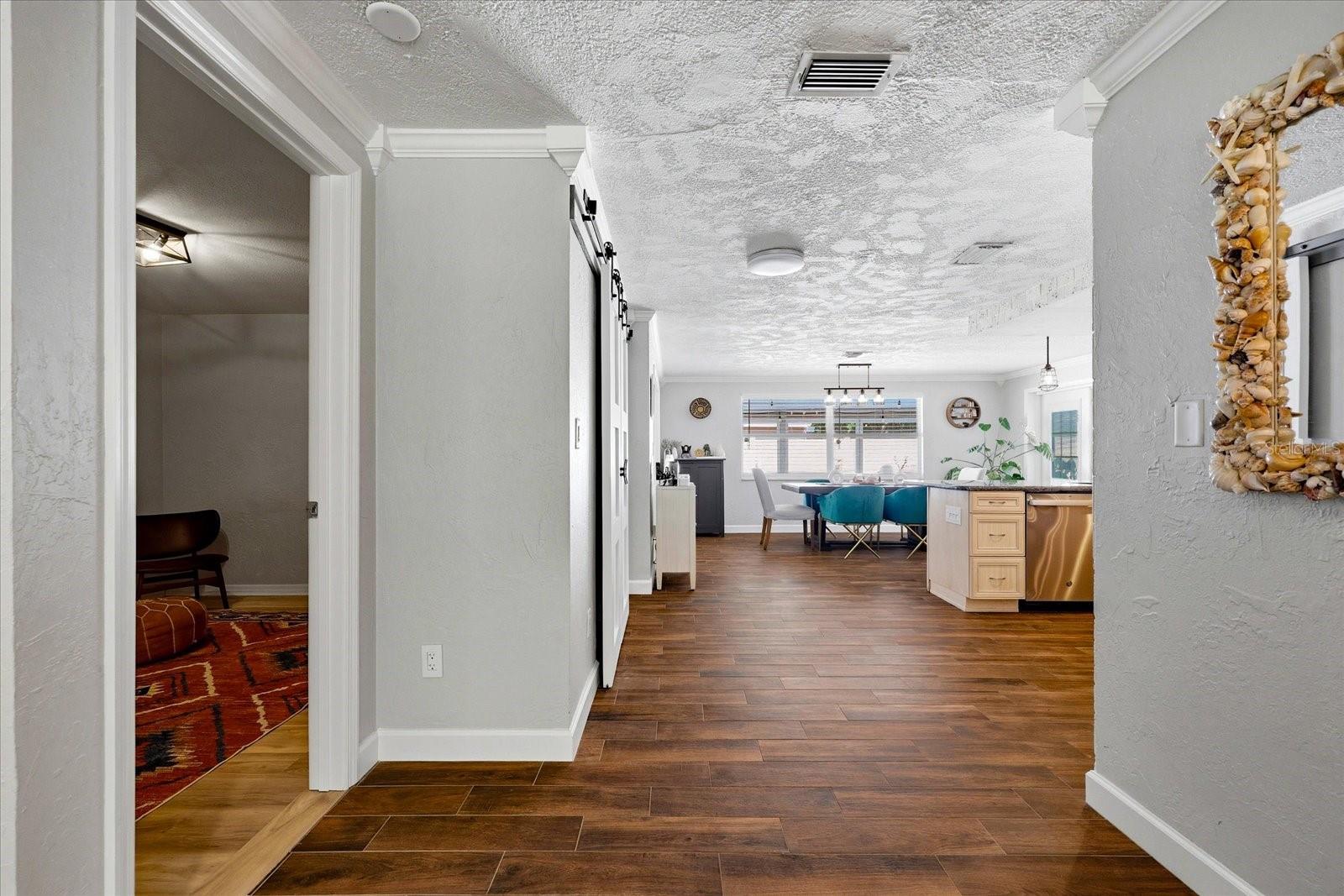 5700 HARDING BLVD NE, ST PETERSBURG, FL, 33703