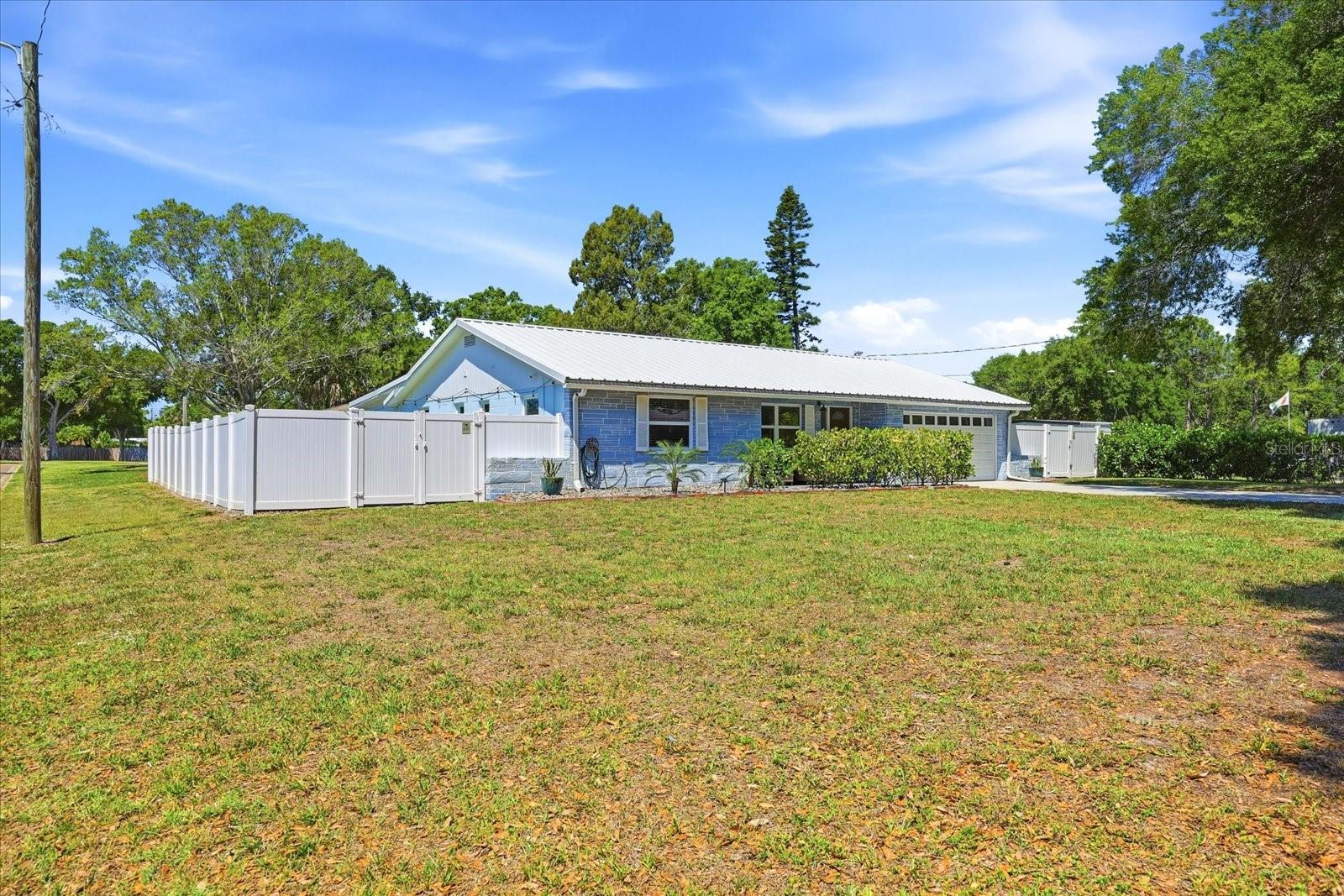 5700 HARDING BLVD NE, ST PETERSBURG, FL, 33703