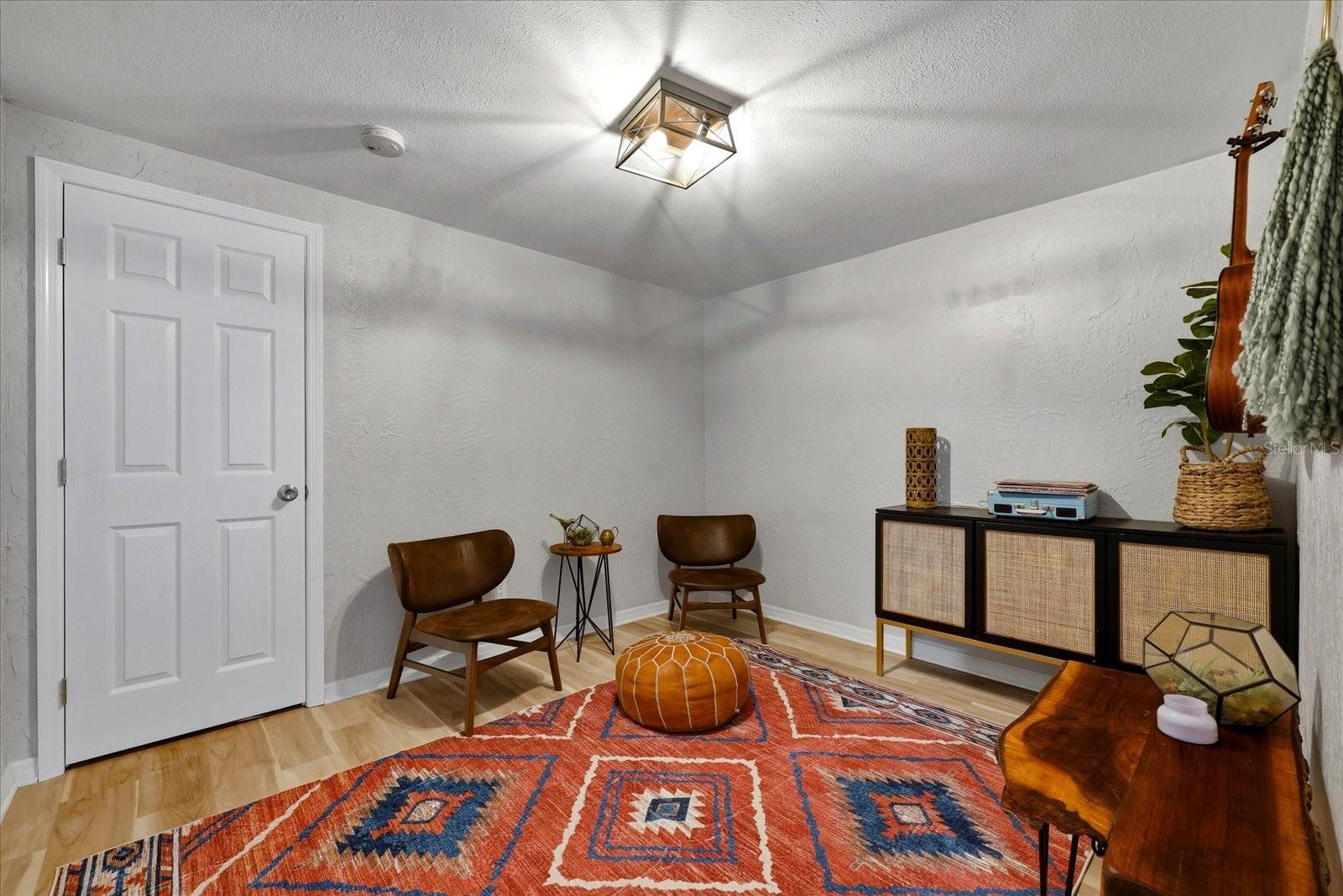 5700 HARDING BLVD NE, ST PETERSBURG, FL, 33703