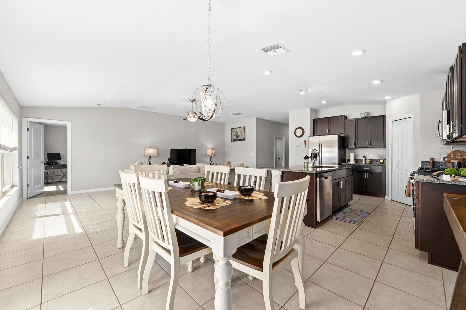 9718 CHANNING HILL DR, SUN CITY CENTER, FL, 33573