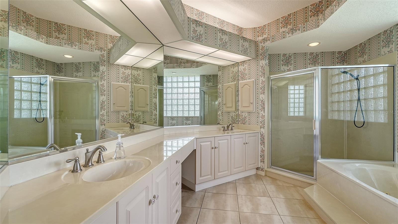 3295 ALEX FINDLAY PL, SARASOTA, FL, 34240