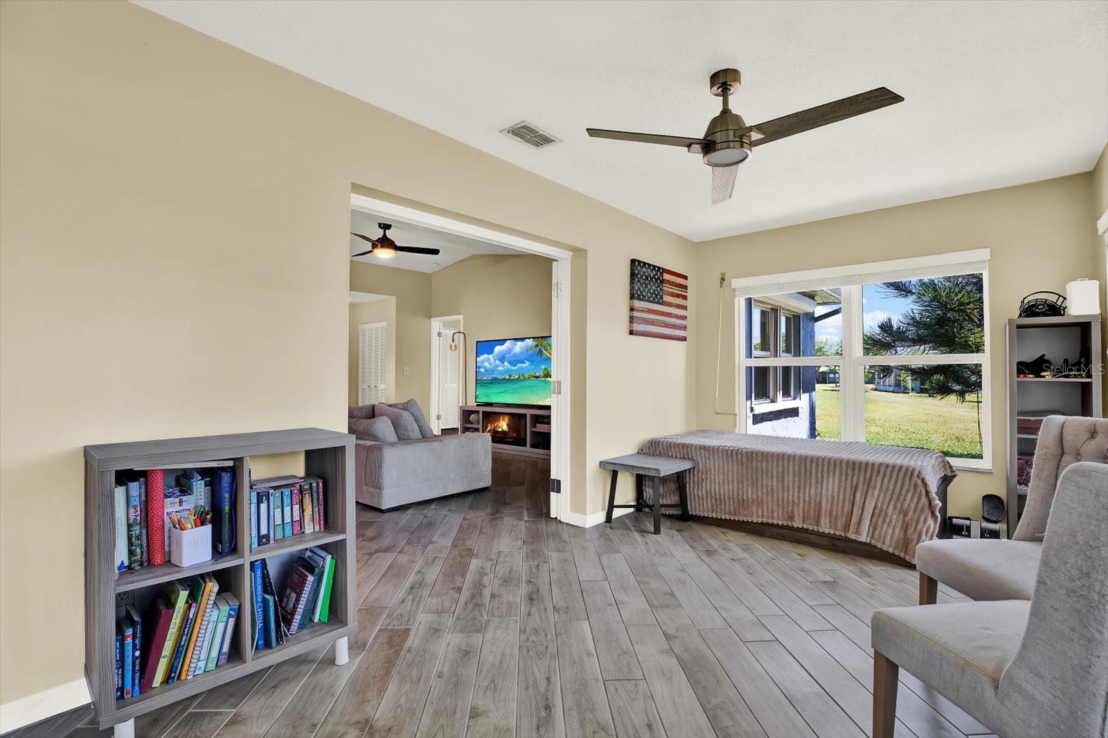 10562 41ST CT N, CLEARWATER, FL, 33762