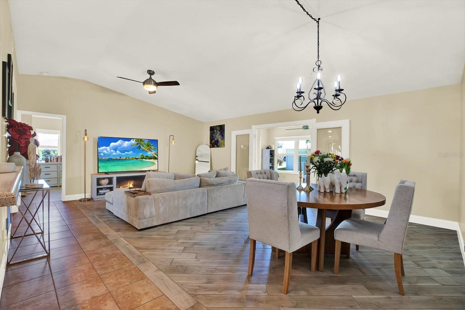 10562 41ST CT N, CLEARWATER, FL, 33762