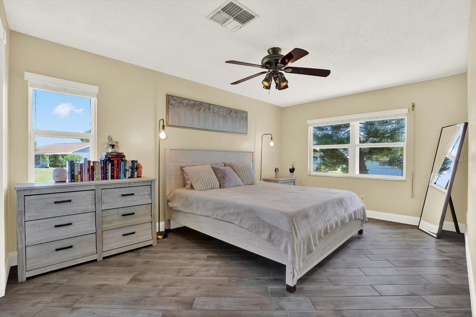 10562 41ST CT N, CLEARWATER, FL, 33762