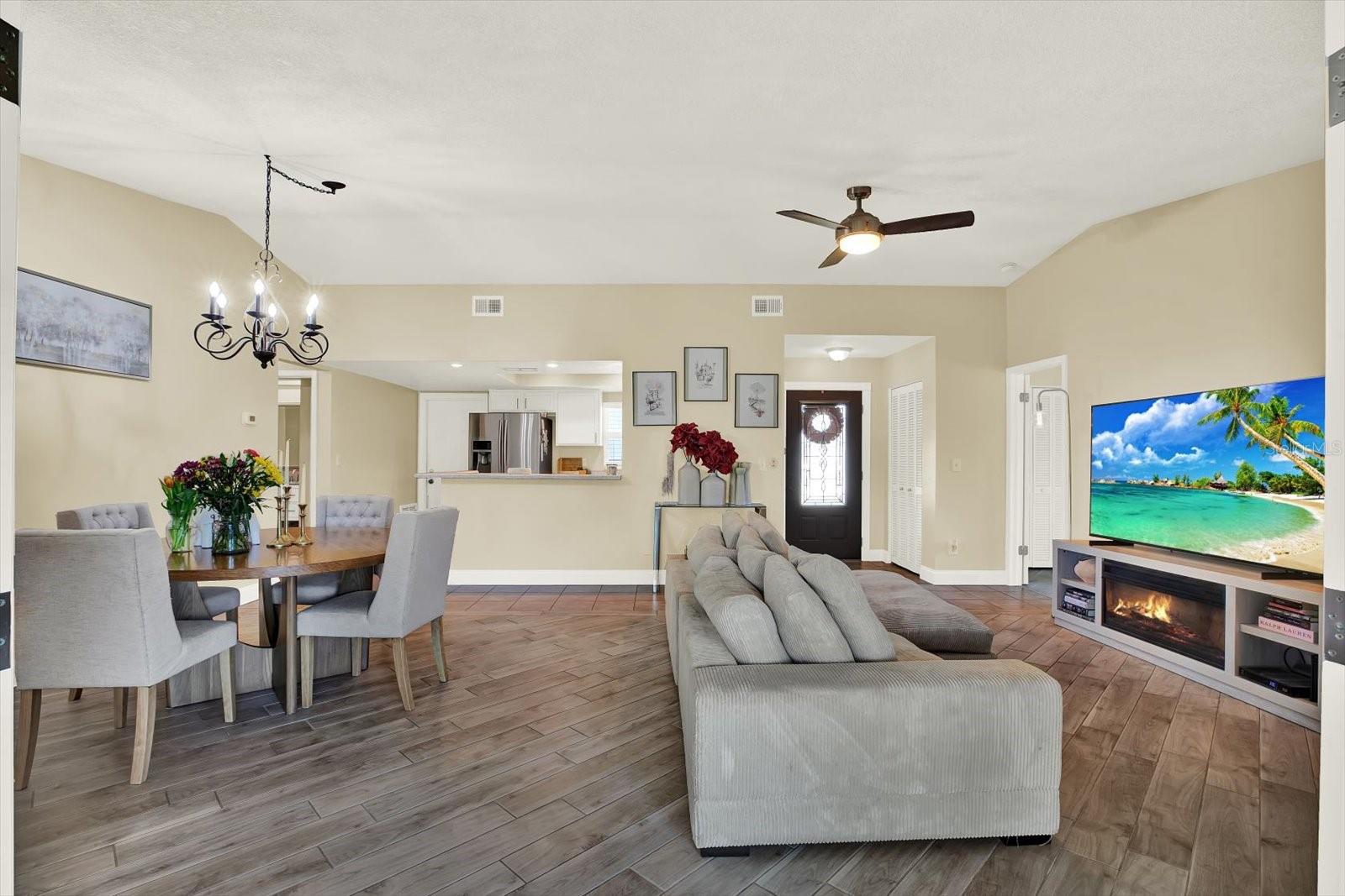 10562 41ST CT N, CLEARWATER, FL, 33762