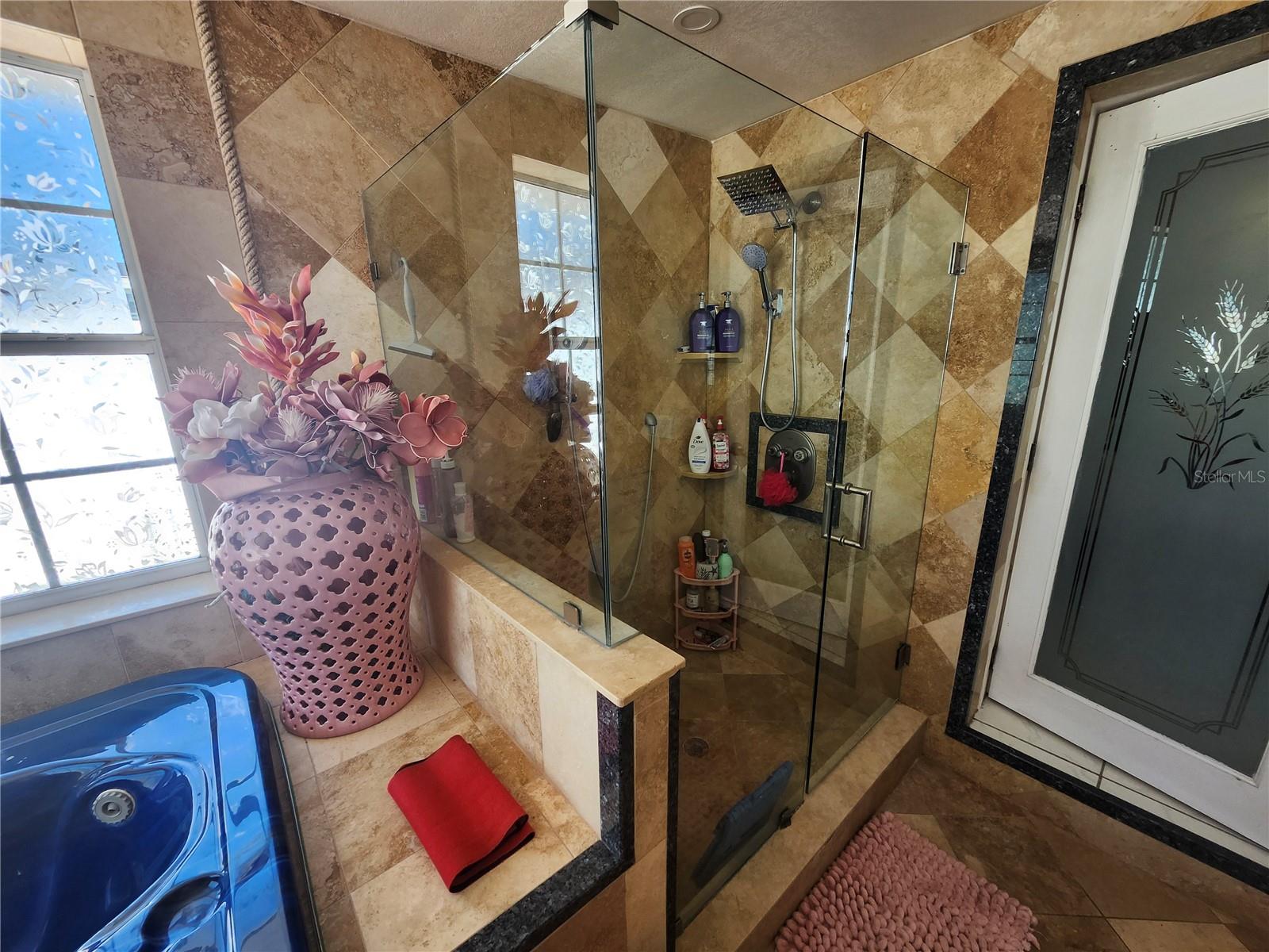 7023 FOUNTAIN AVE, TAMPA, FL, 33634