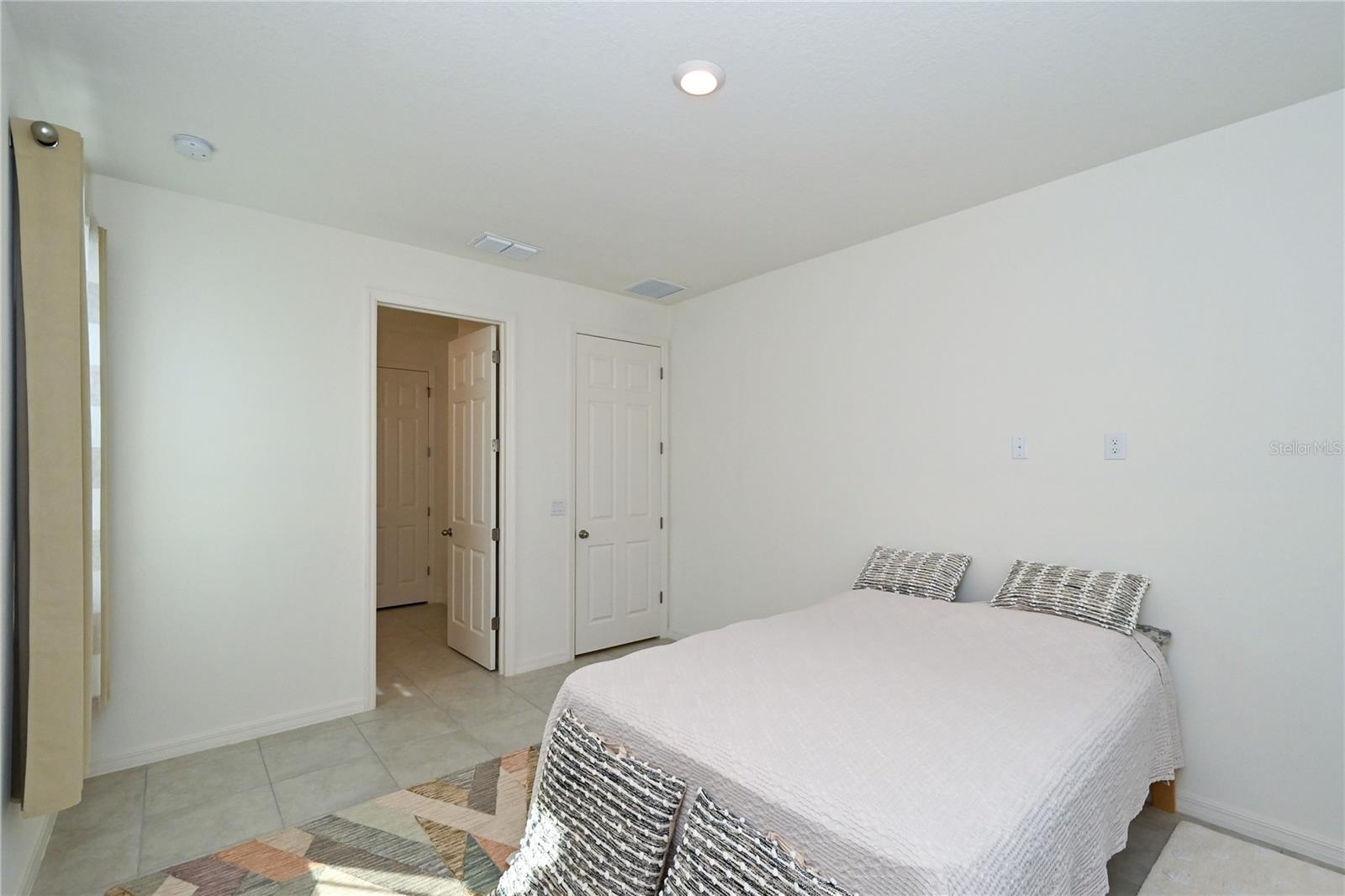 3551 74TH AVENUE CIR E, SARASOTA, FL, 34243