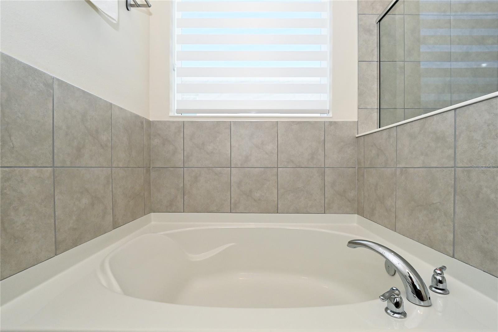 3551 74TH AVENUE CIR E, SARASOTA, FL, 34243