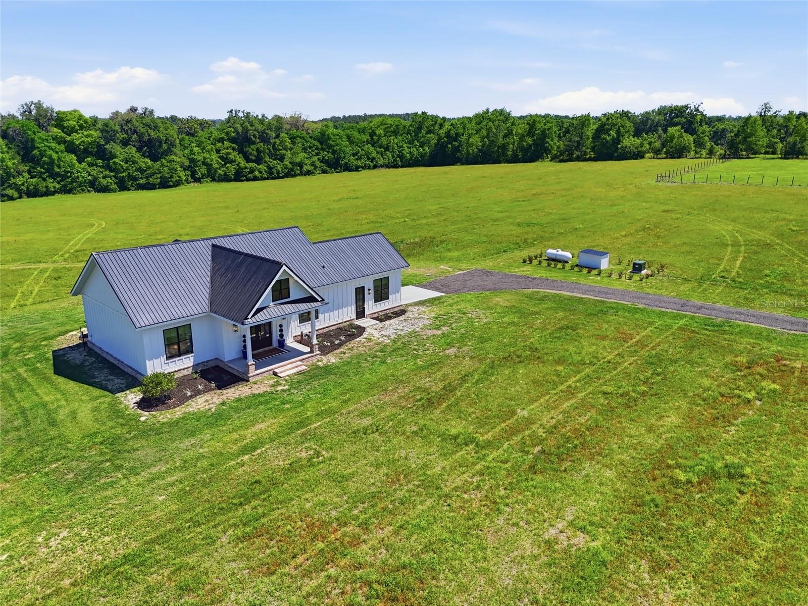 18605 NW COUNTY ROAD 235A, ALACHUA, FL, 32615