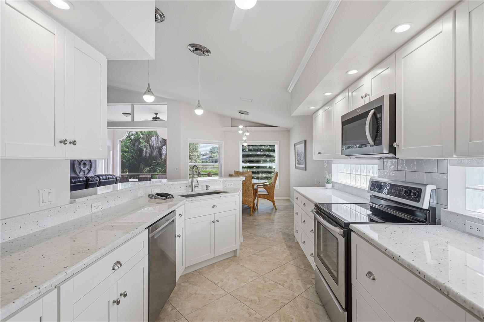 3242 VILLAGE LN, PORT CHARLOTTE, FL, 33953