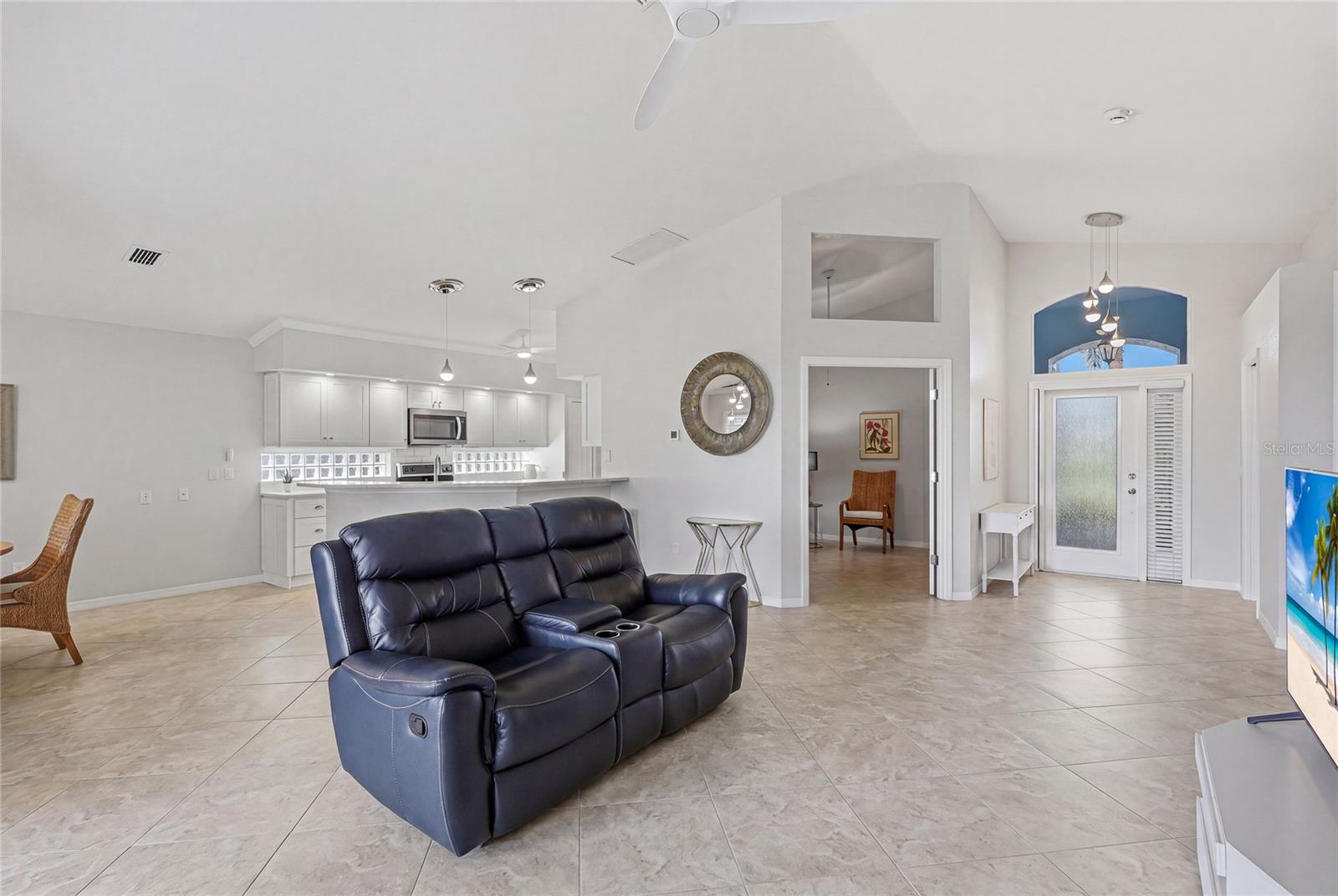 3242 VILLAGE LN, PORT CHARLOTTE, FL, 33953