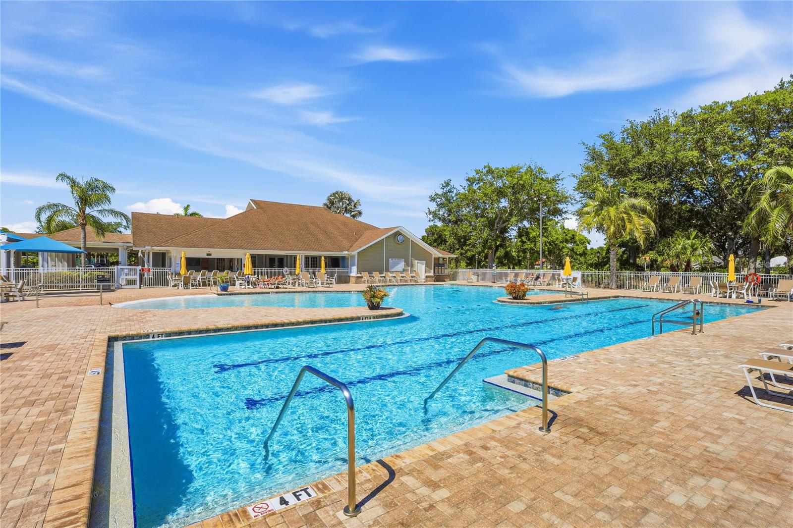 3242 VILLAGE LN, PORT CHARLOTTE, FL, 33953