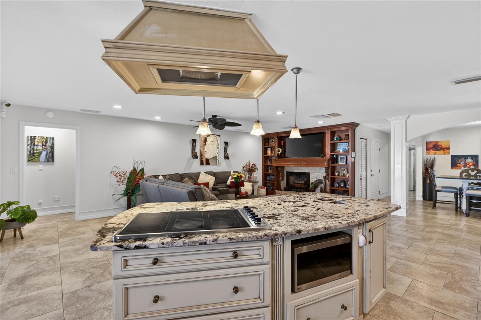 3026 LAKE PADGETT DR, LAND O LAKES, FL, 34639