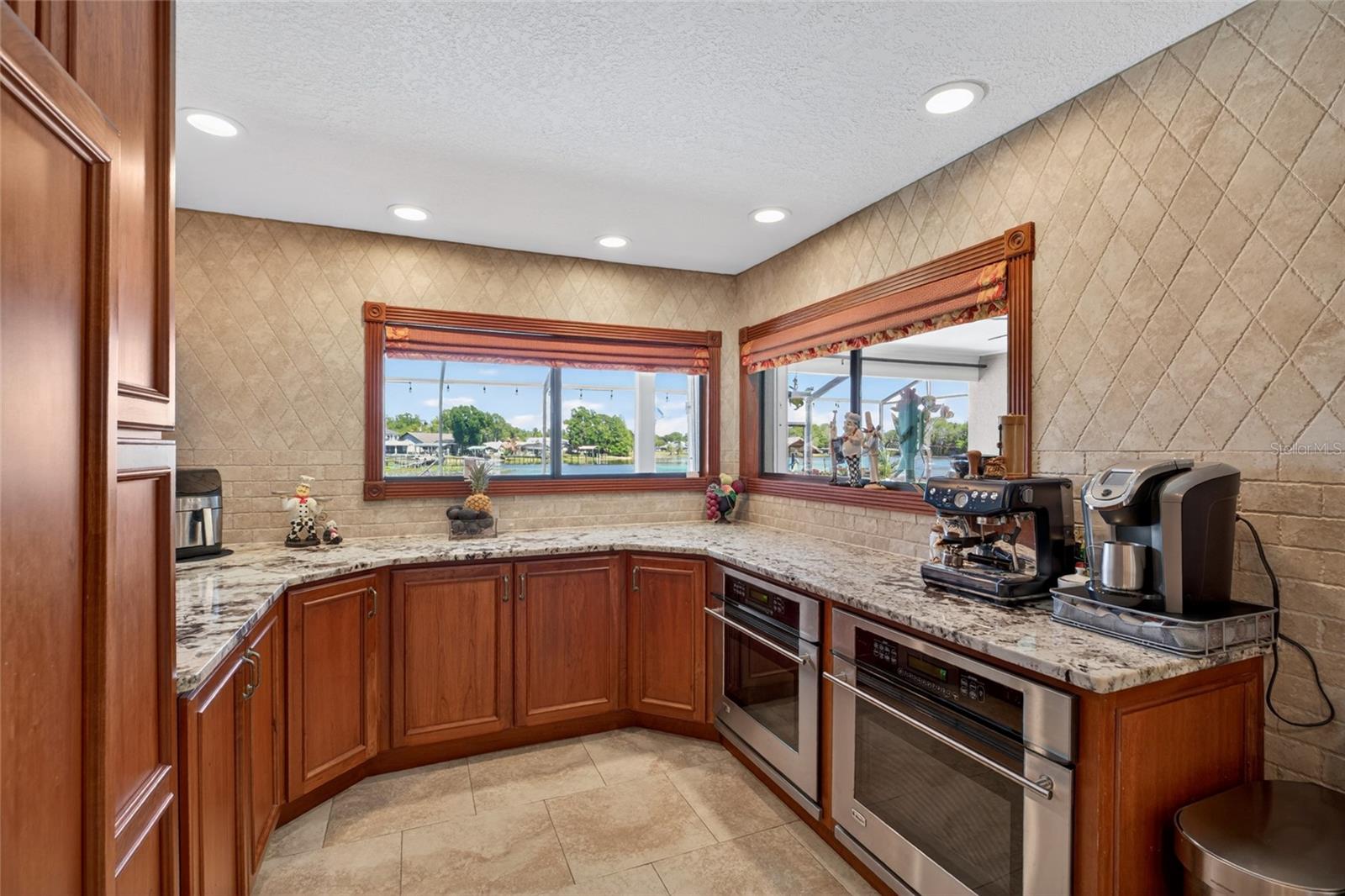 3026 LAKE PADGETT DR, LAND O LAKES, FL, 34639