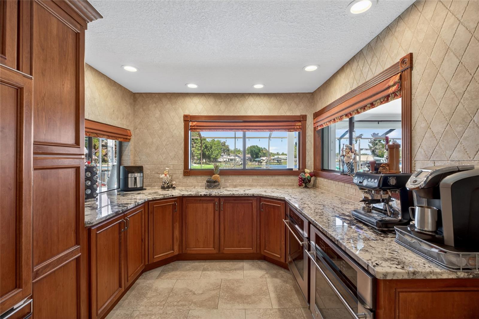 3026 LAKE PADGETT DR, LAND O LAKES, FL, 34639