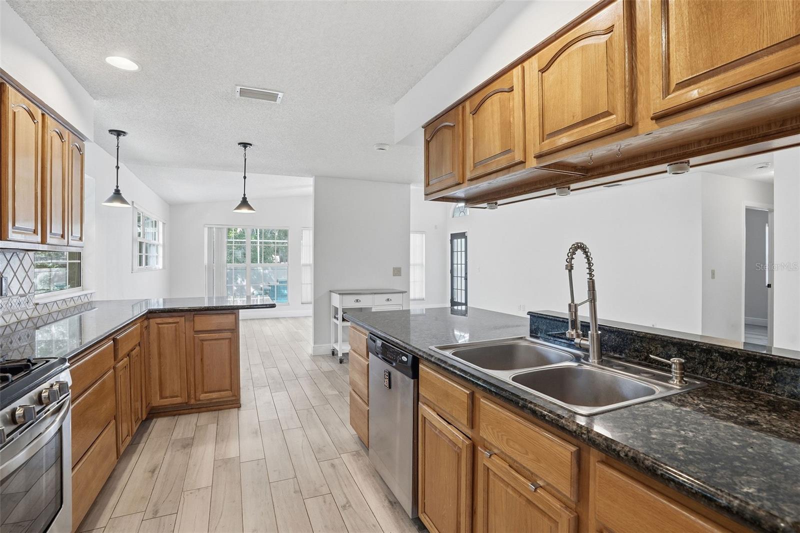 12301 MEMORIAL HWY, TAMPA, FL, 33635