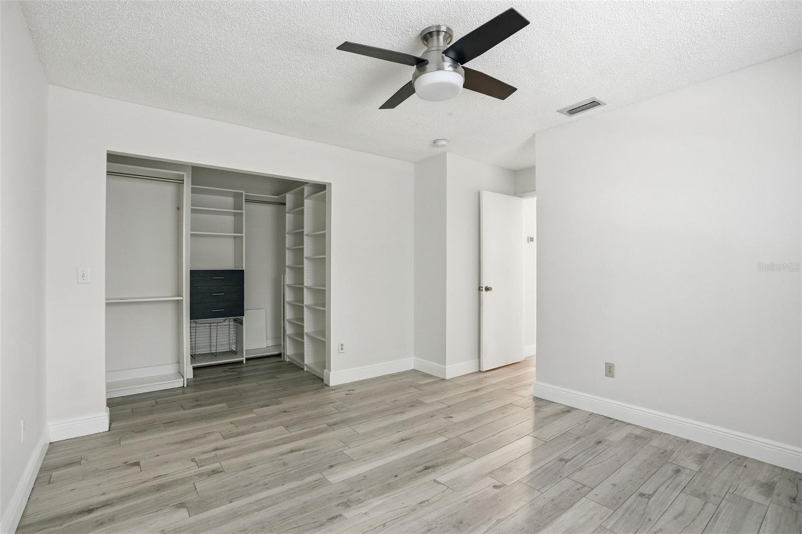 12301 MEMORIAL HWY, TAMPA, FL, 33635