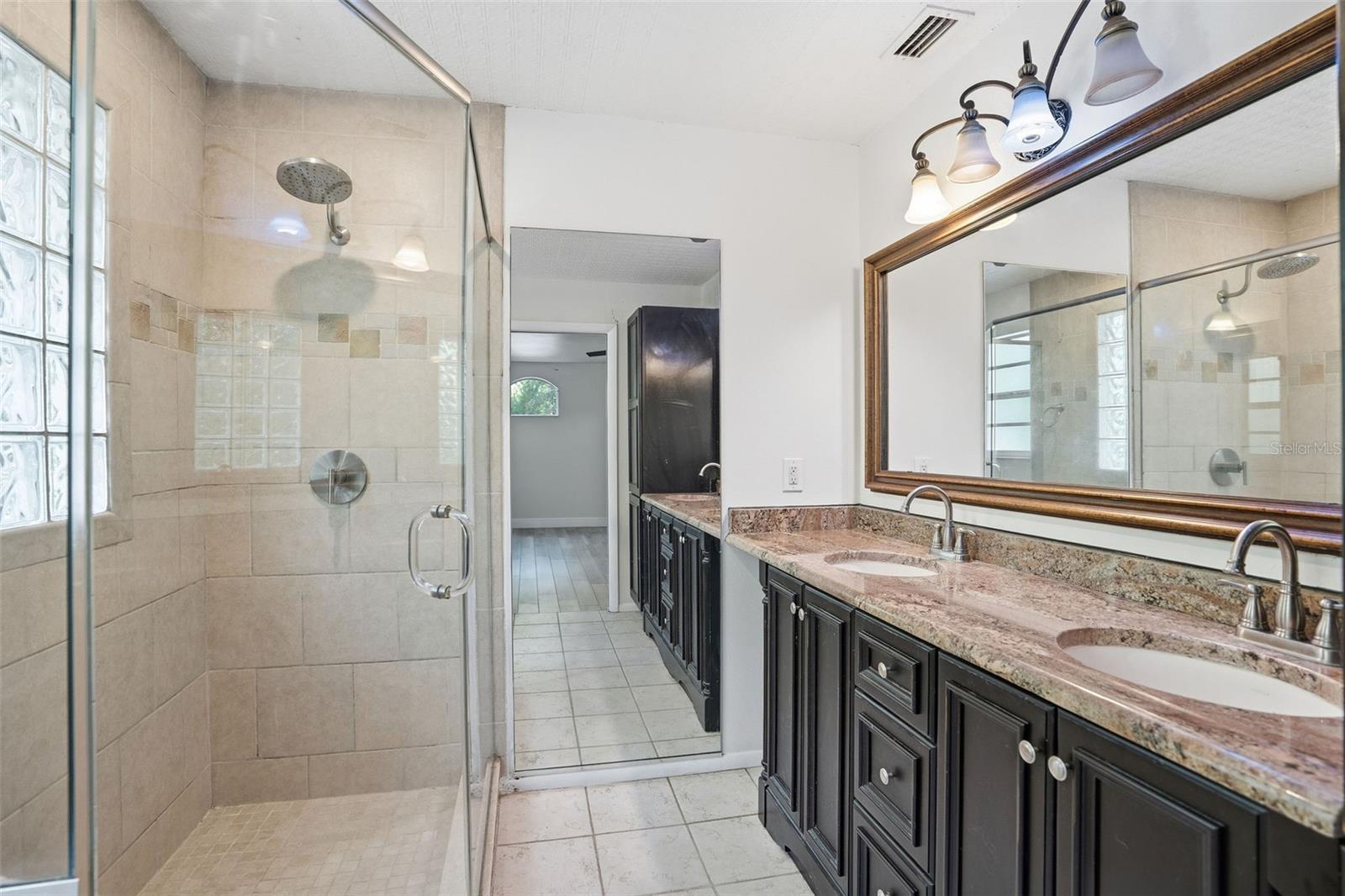 12301 MEMORIAL HWY, TAMPA, FL, 33635