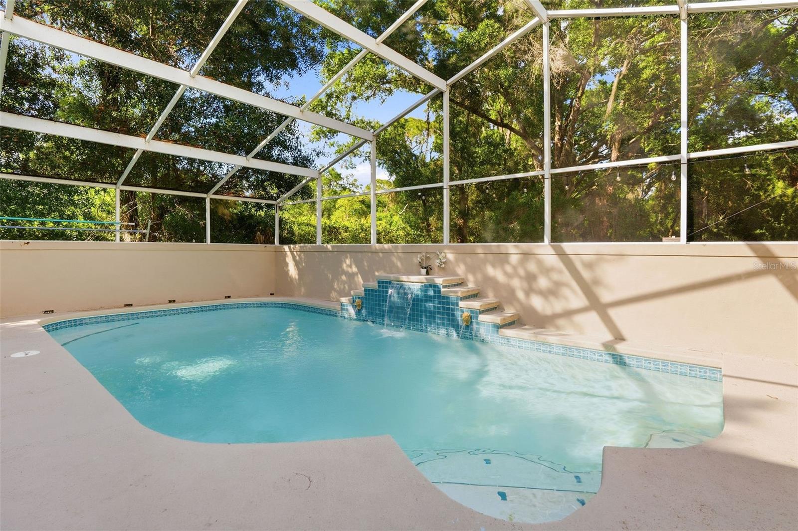 12301 MEMORIAL HWY, TAMPA, FL, 33635