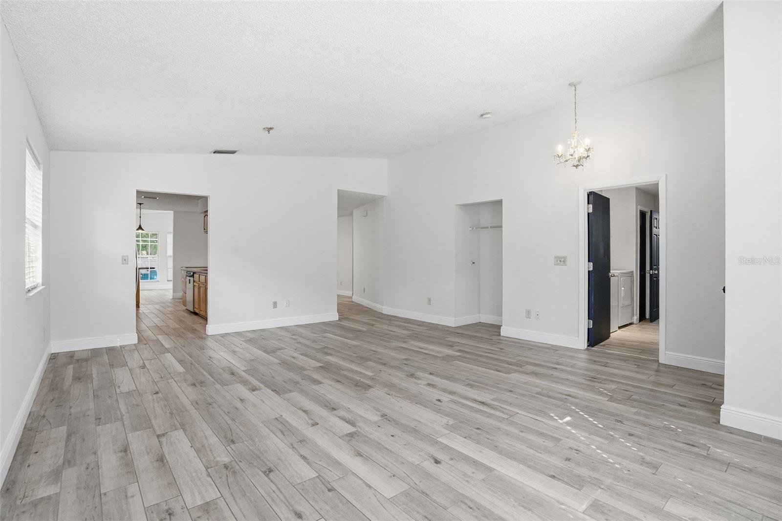 12301 MEMORIAL HWY, TAMPA, FL, 33635