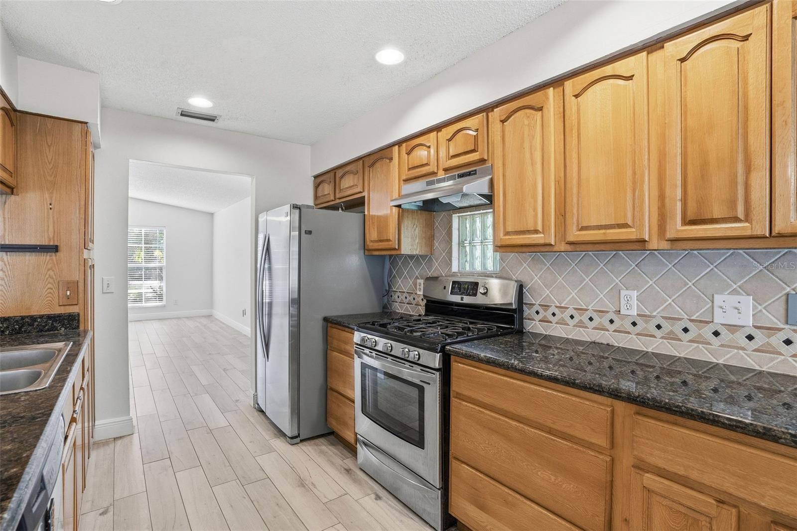 12301 MEMORIAL HWY, TAMPA, FL, 33635