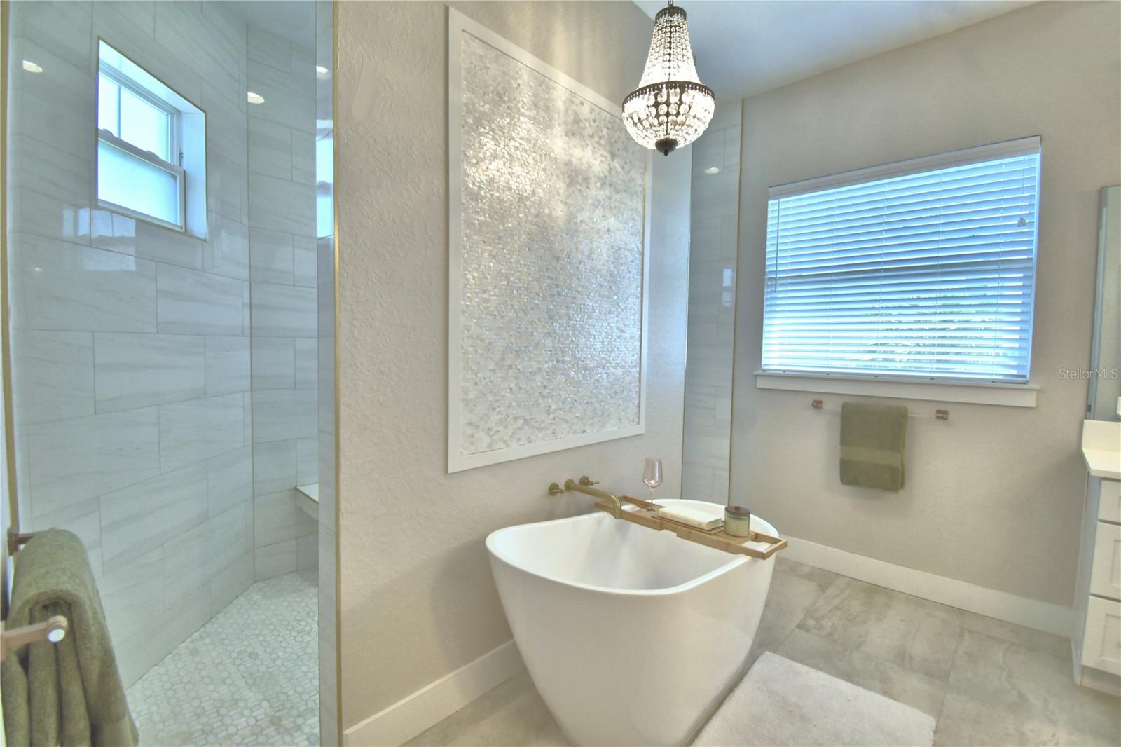 203 SPRING AZURE DR, LAKE ALFRED, FL, 33850