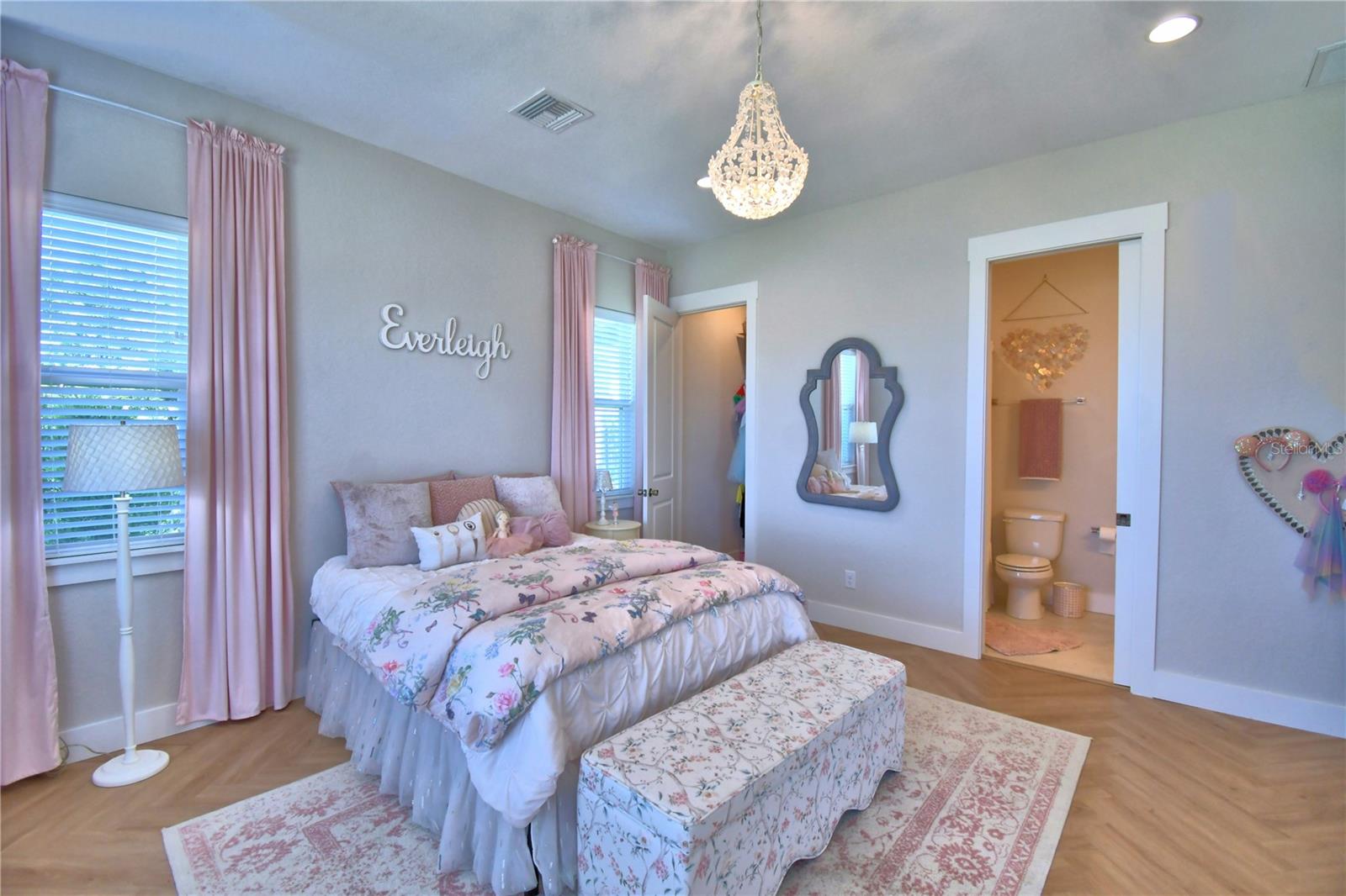 203 SPRING AZURE DR, LAKE ALFRED, FL, 33850