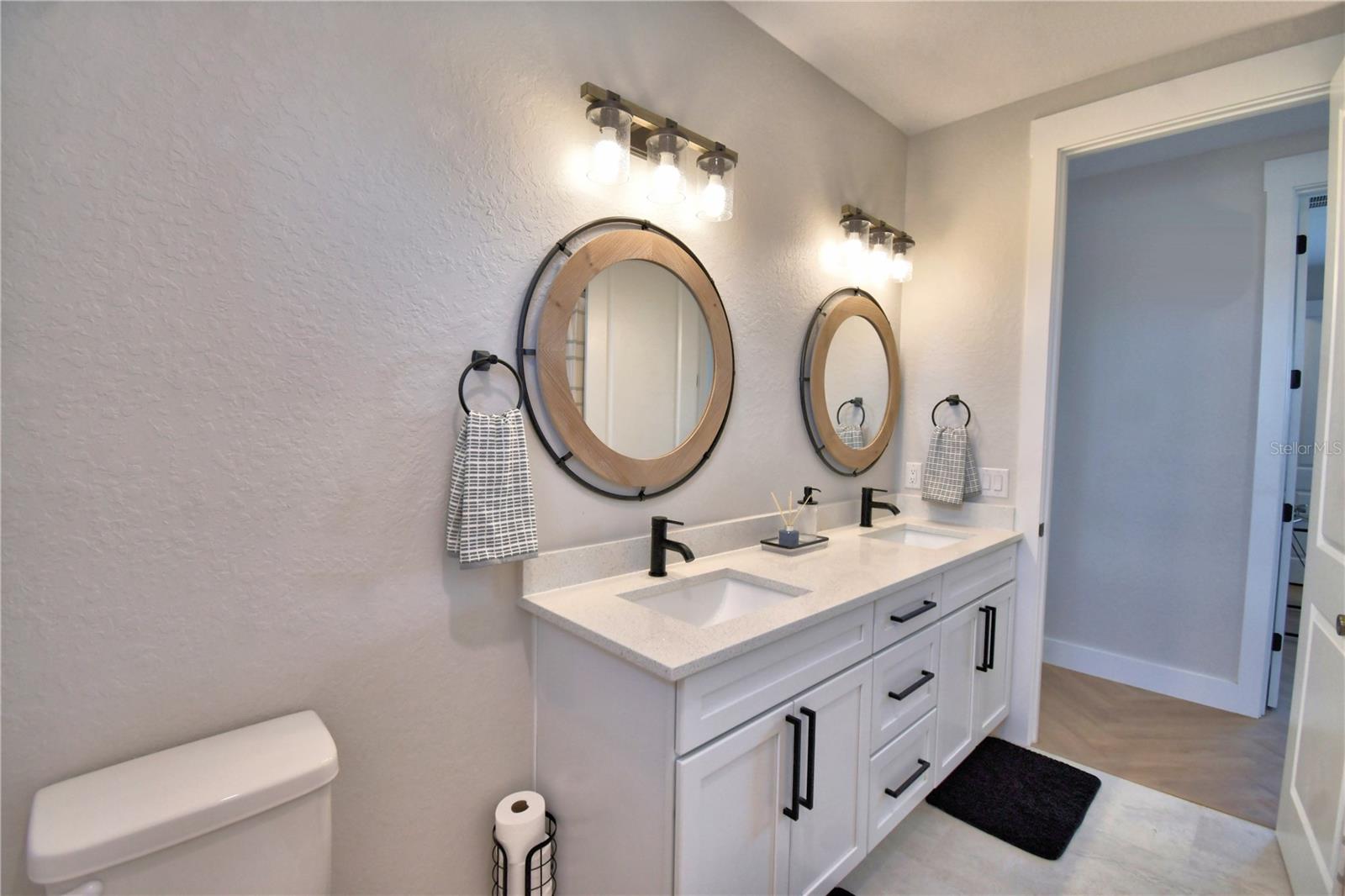 203 SPRING AZURE DR, LAKE ALFRED, FL, 33850